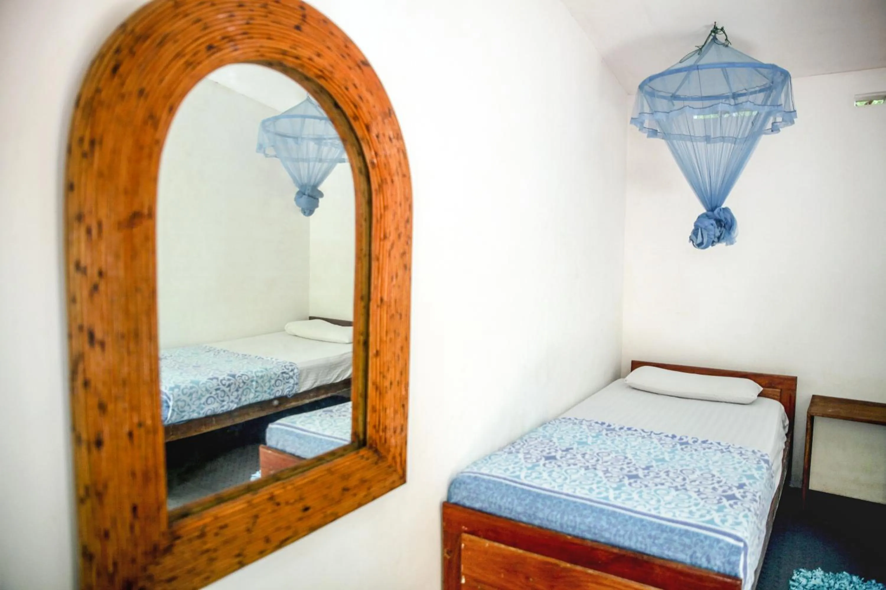 Bed in Hostel First Mirissa