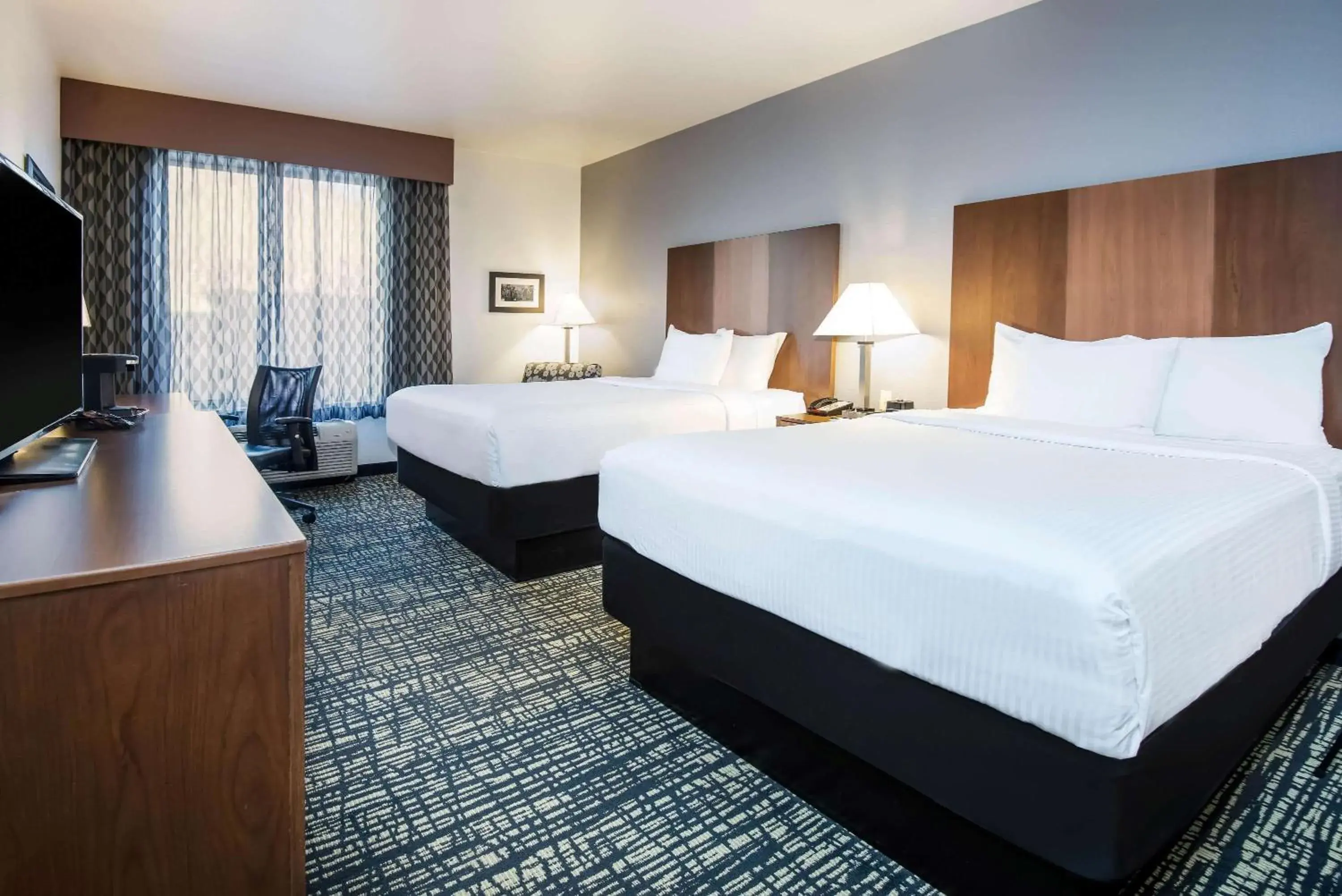 Queen Room with Two Queen Beds - Non-Smoking in La Quinta by Wyndham Morgantown Queen Room with Two Queen Beds - Non-Smoking in La Quinta by Wyndham Morgantown