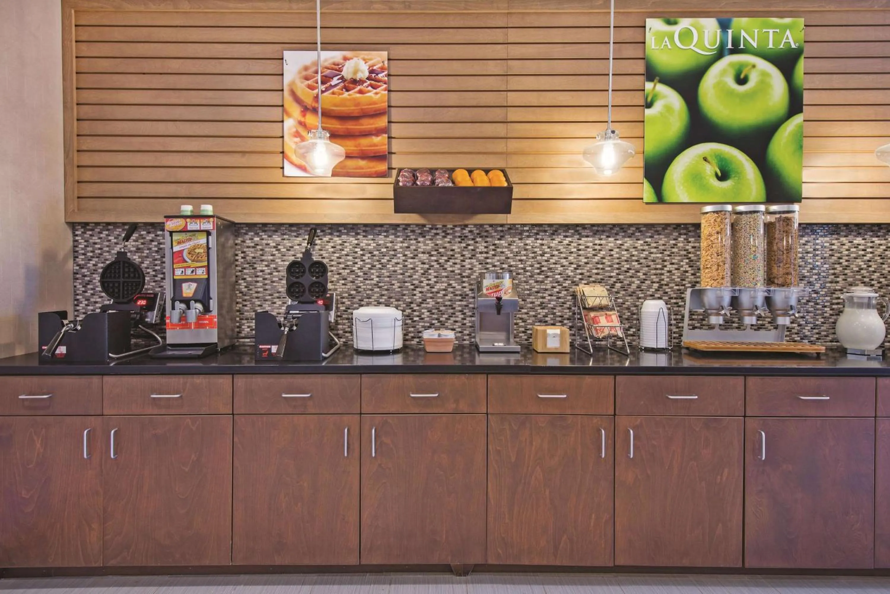 Restaurant/places to eat in La Quinta by Wyndham Morgantown