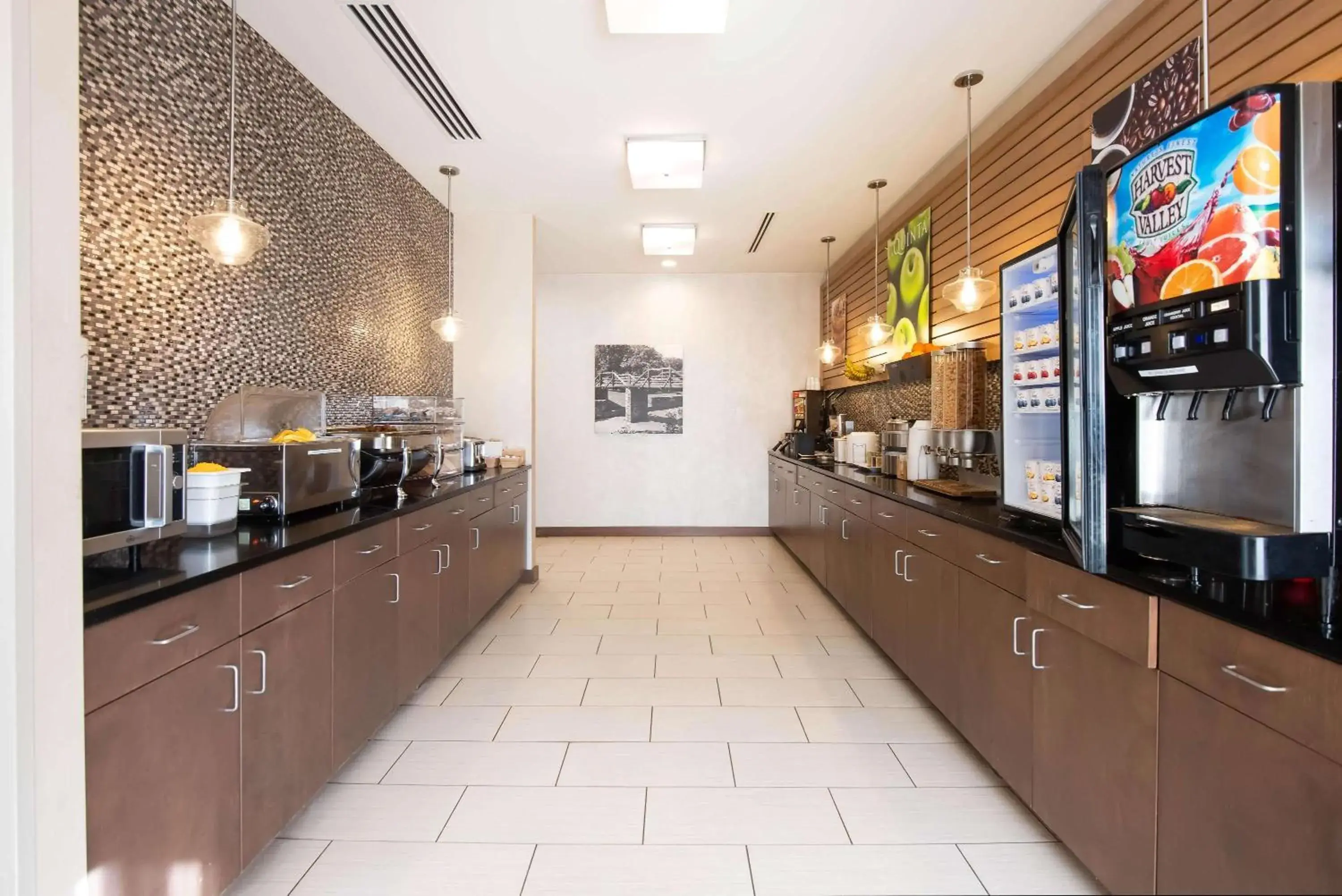 Restaurant/places to eat in La Quinta by Wyndham Morgantown Restaurant/places to eat in La Quinta by Wyndham Morgantown