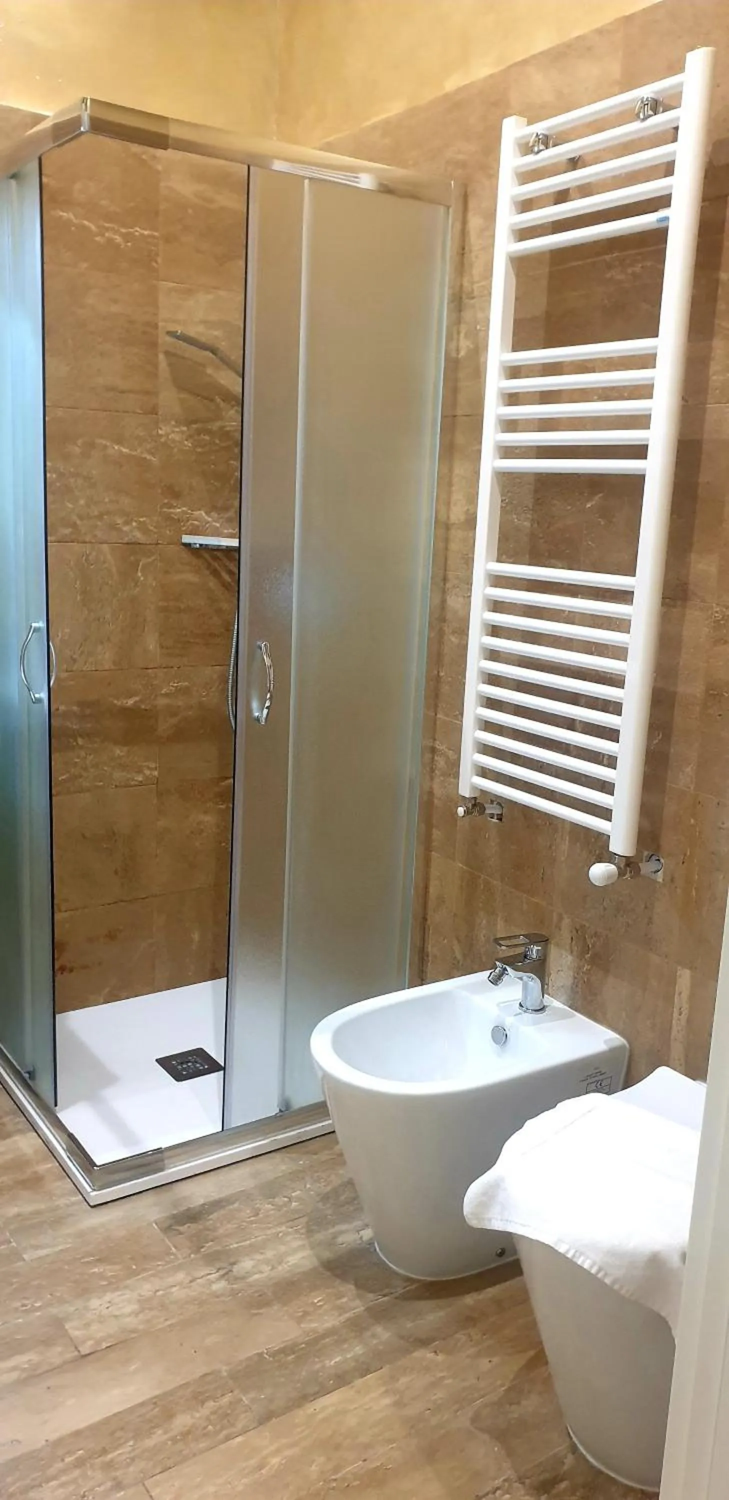 Bathroom in Jadore Monic