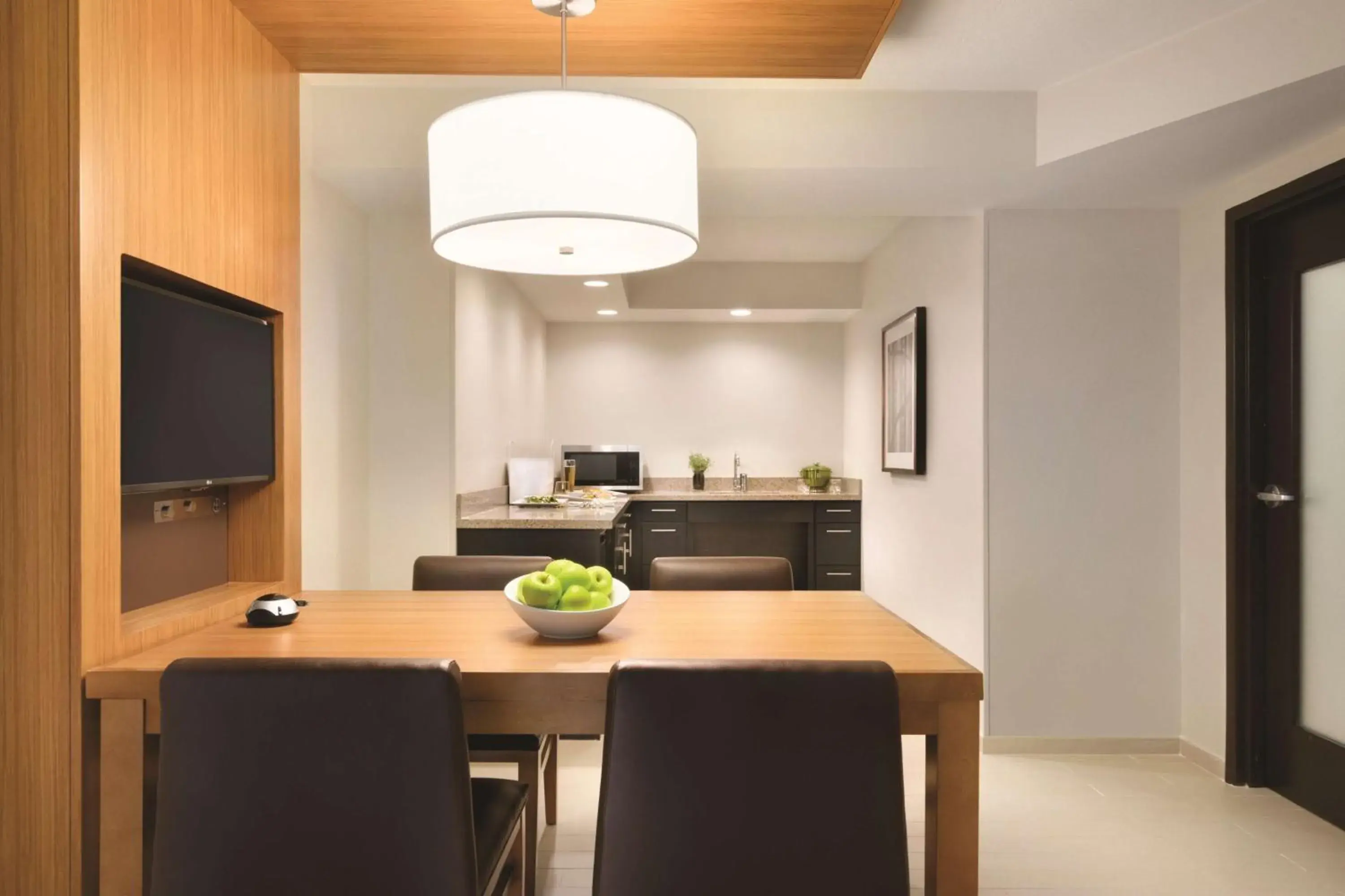 Photo of the whole room in Hyatt Place Chicago O'Hare Airport Photo of the whole room in Hyatt Place Chicago O'Hare Airport