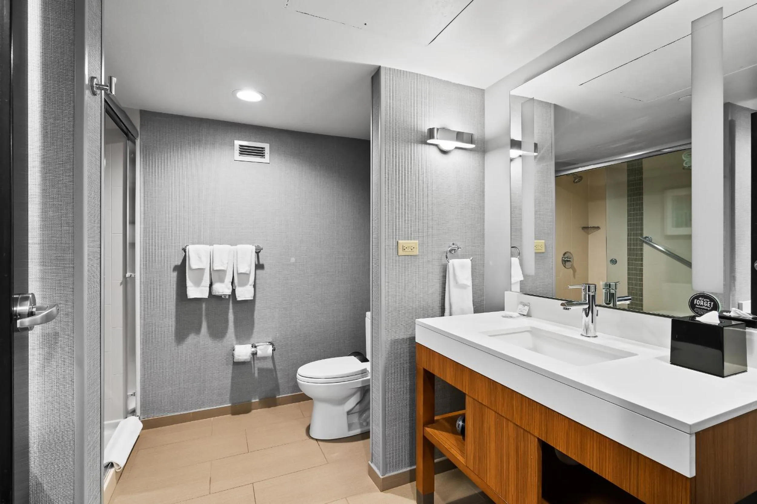 toaster in Hyatt Place Chicago O'Hare Airport