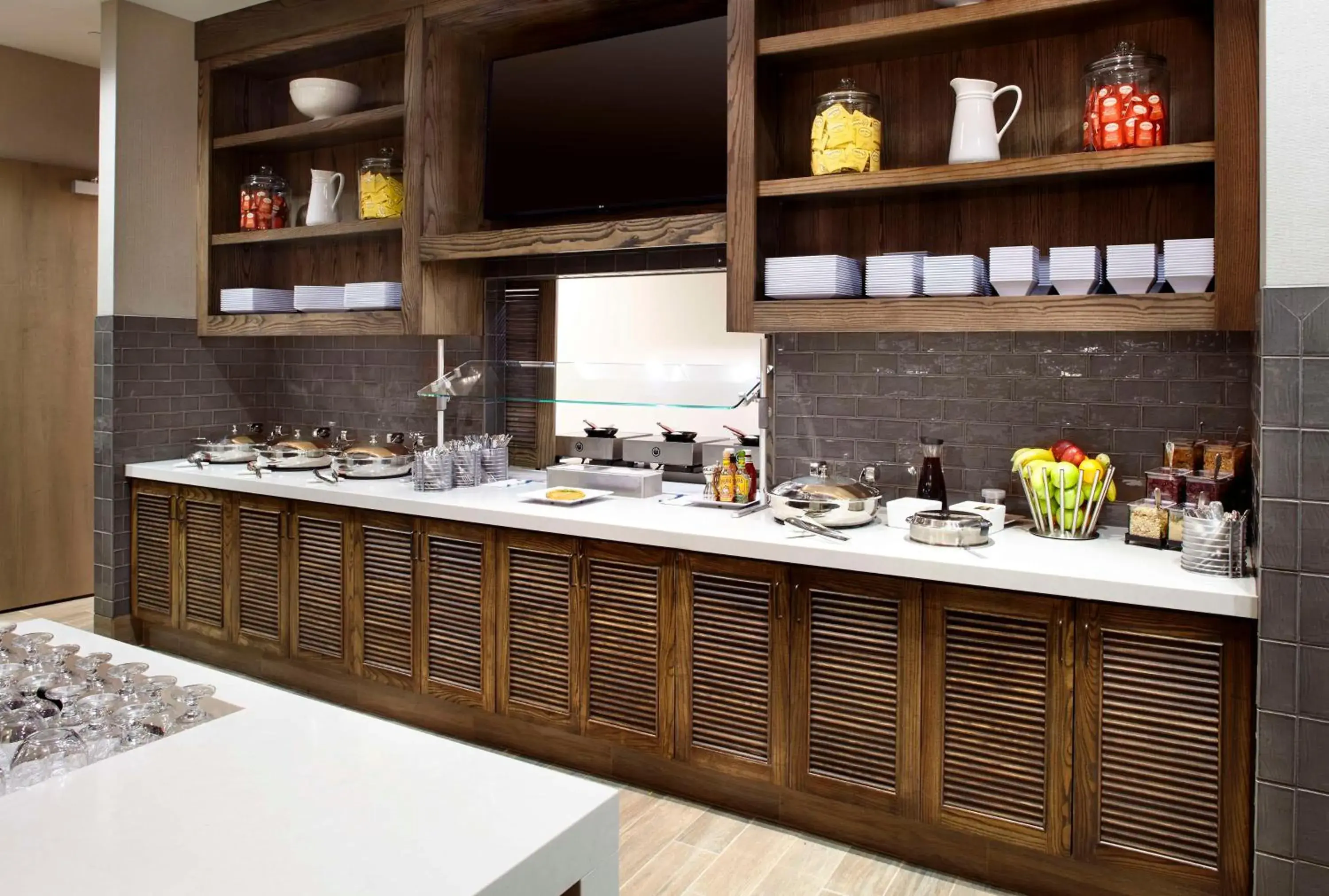 Restaurant/places to eat in Hyatt House Denver Lakewood Belmar Restaurant/places to eat in Hyatt House Denver Lakewood Belmar