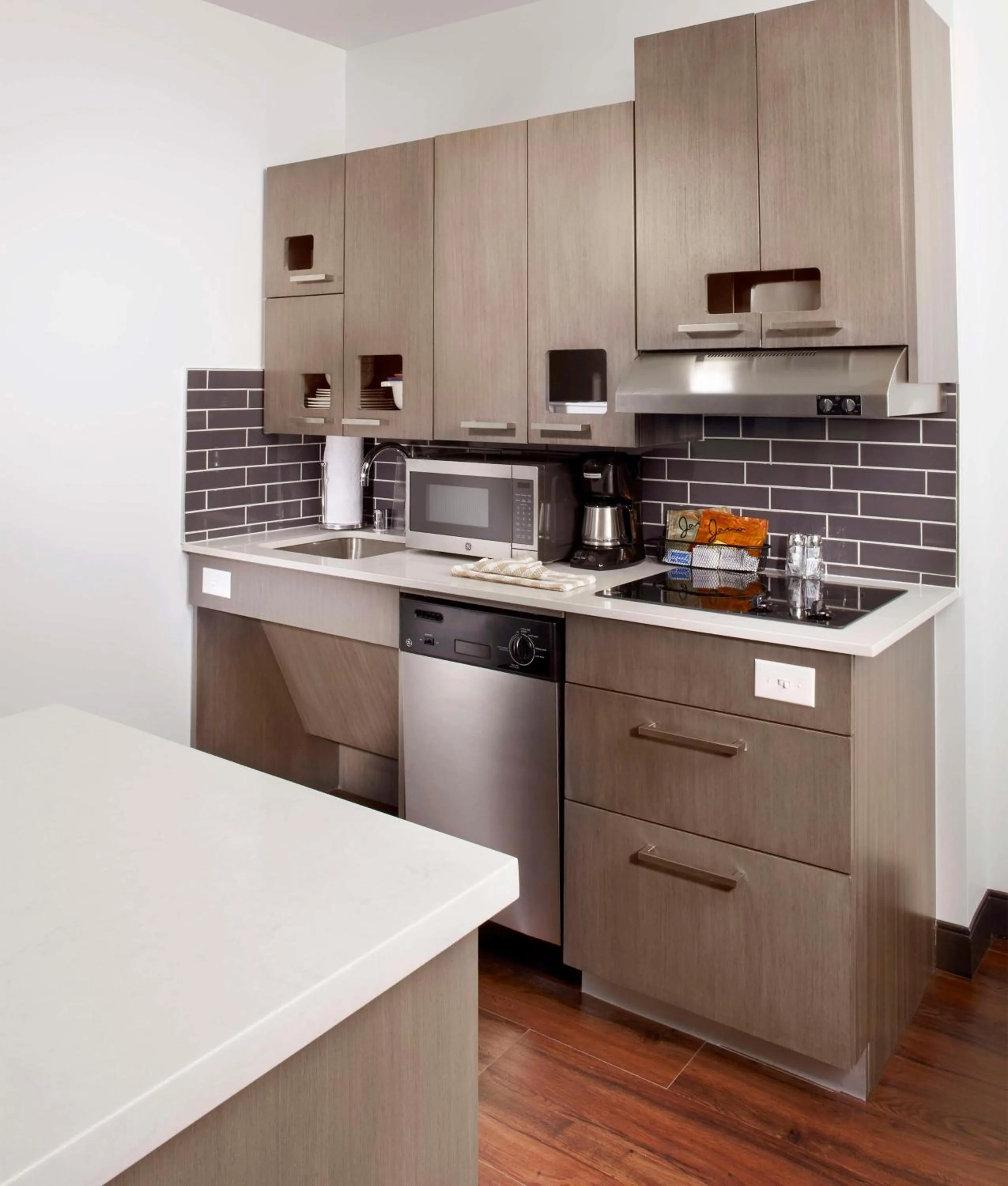 Photo of the whole room in Hyatt House Denver Lakewood Belmar