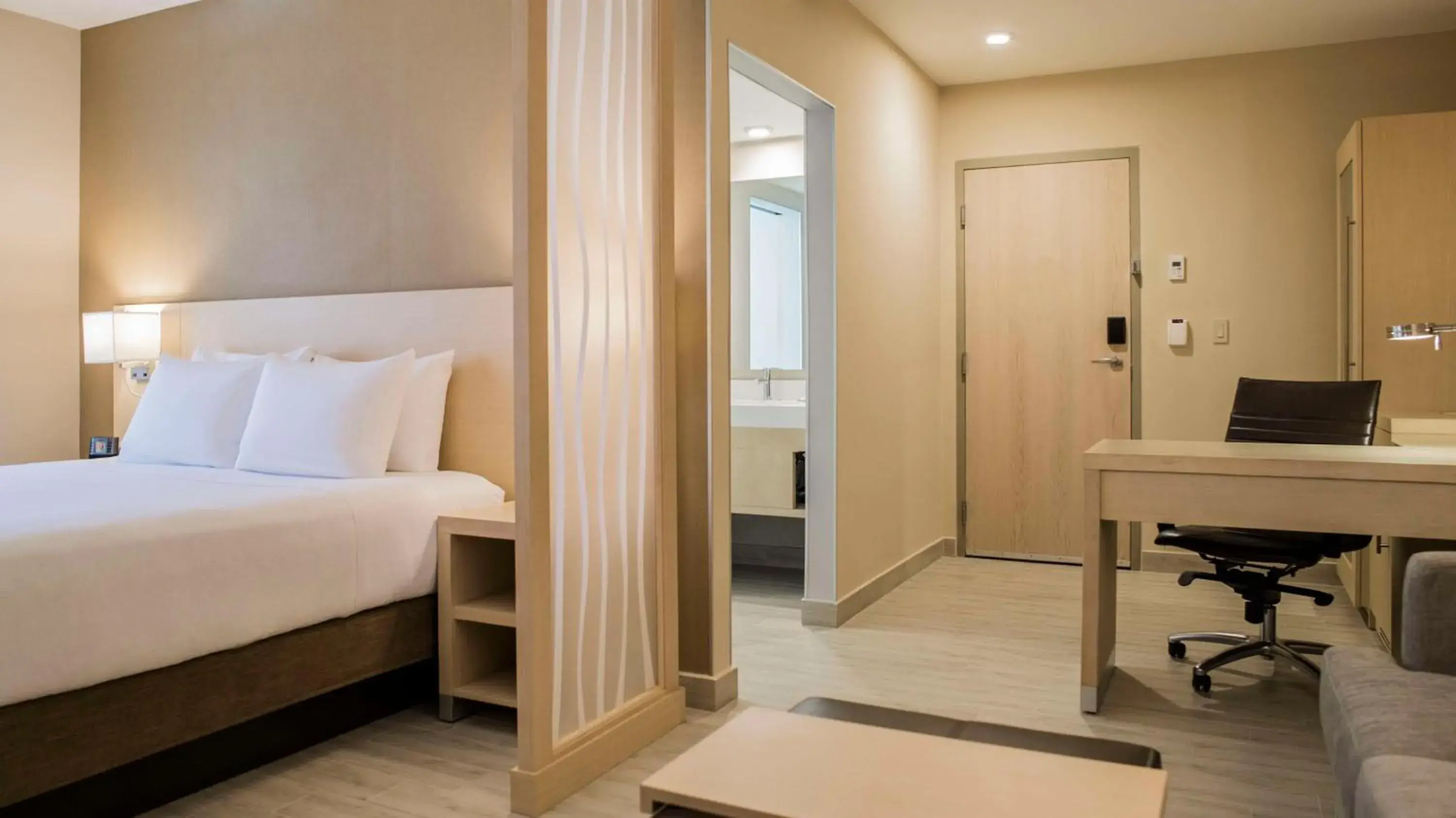 Bedroom, Bed in Hyatt Place Managua Bedroom, Bed in Hyatt Place Managua