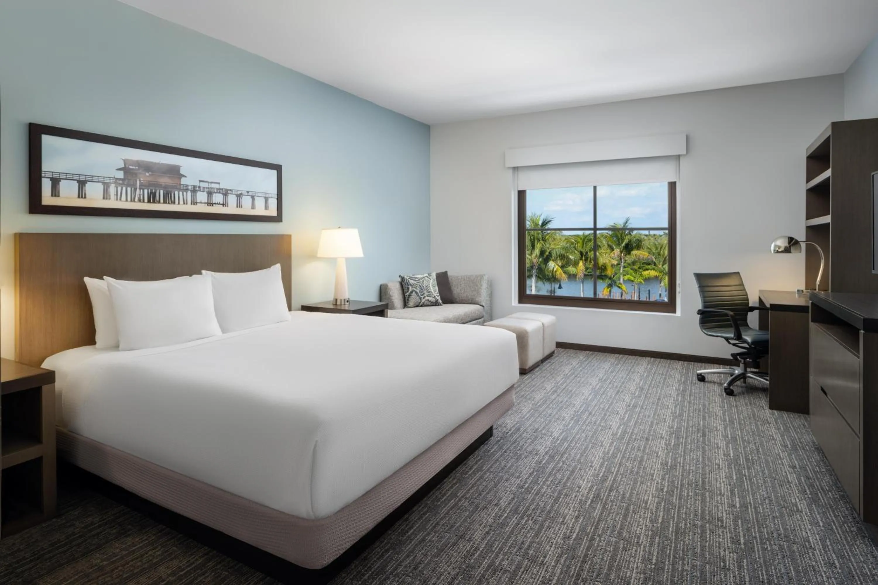 Bedroom, Bed in Hyatt House Naples 5th Avenue