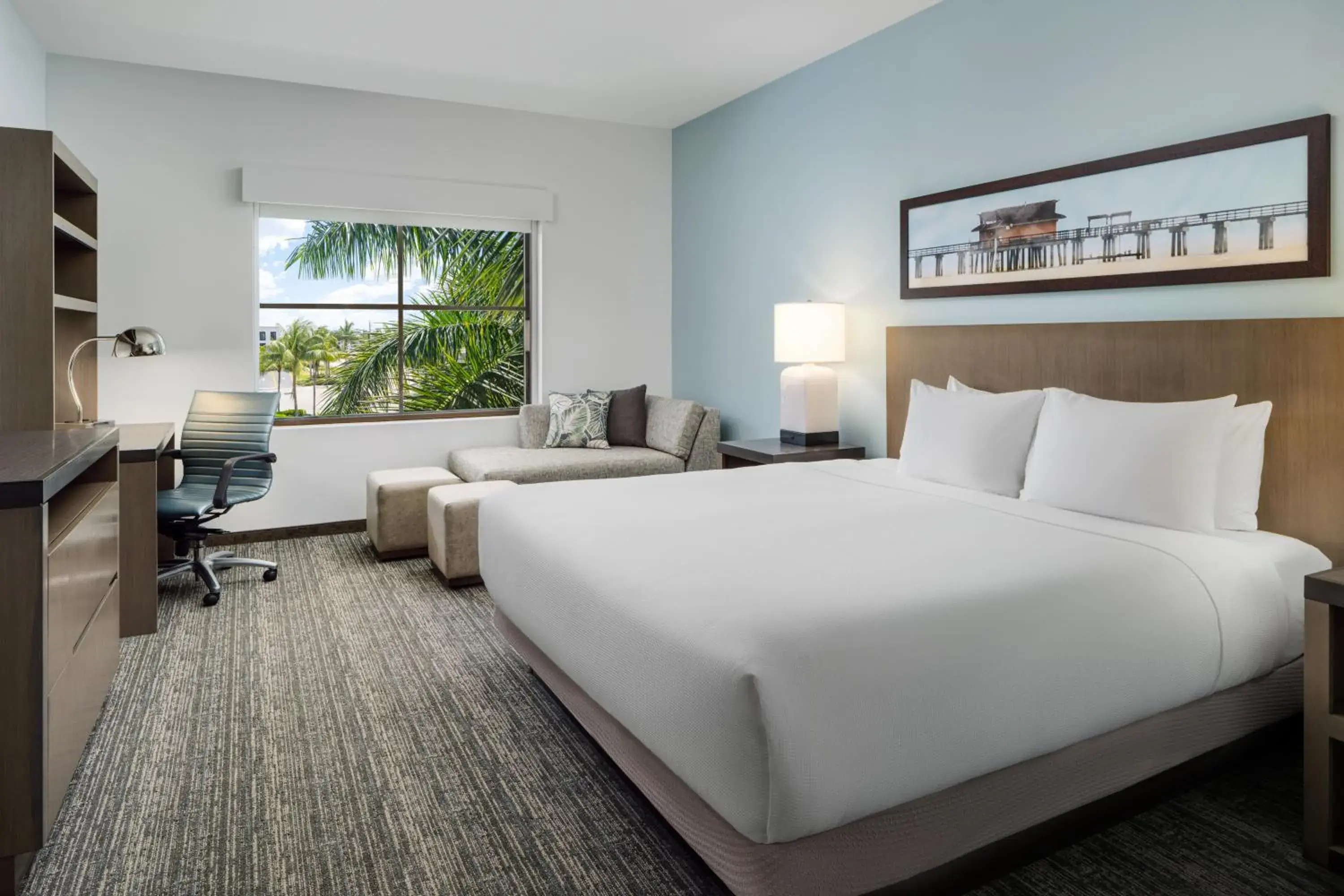 King Room with View in Hyatt House Naples 5th Avenue King Room with View in Hyatt House Naples 5th Avenue