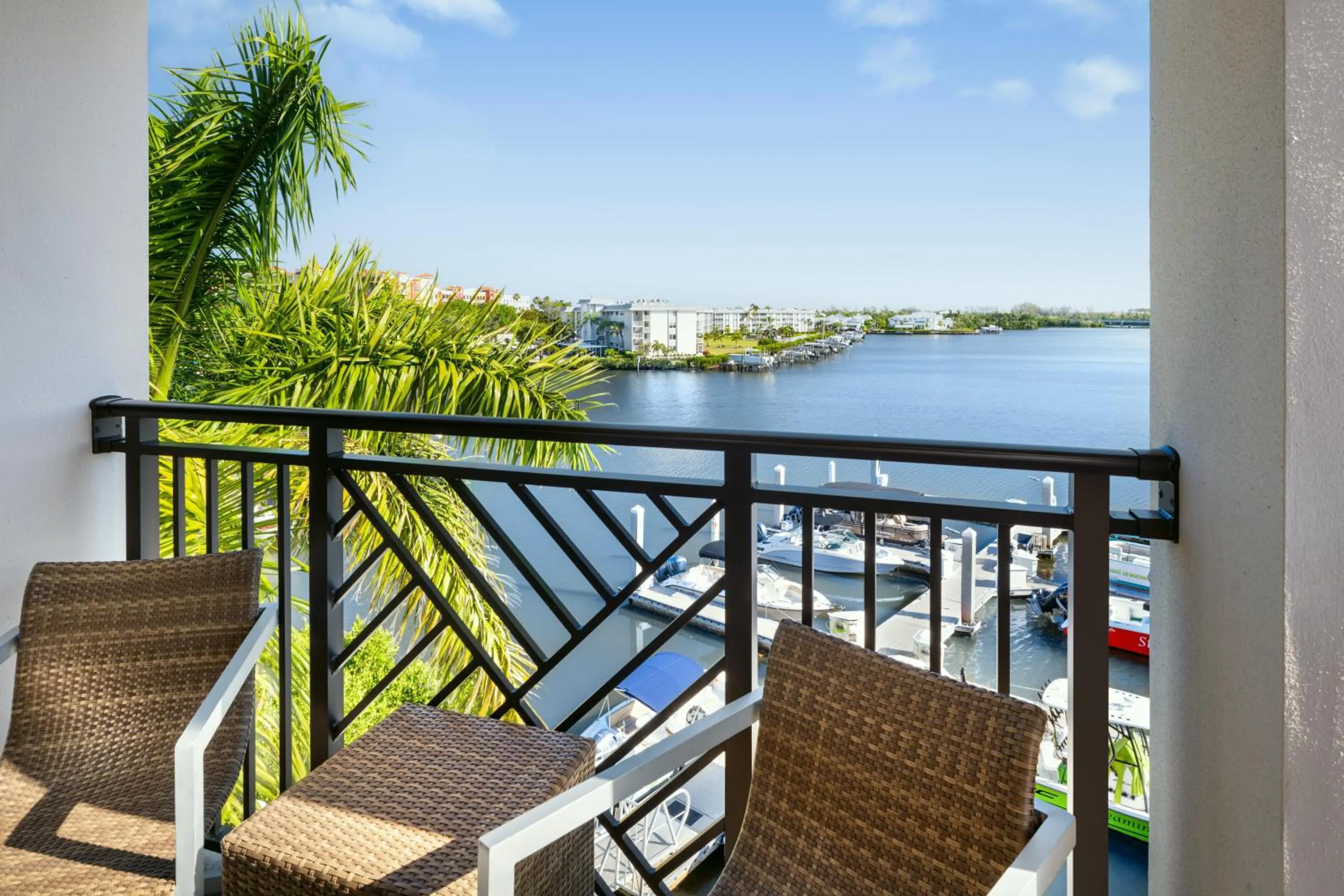 Photo of the whole room in Hyatt House Naples 5th Avenue