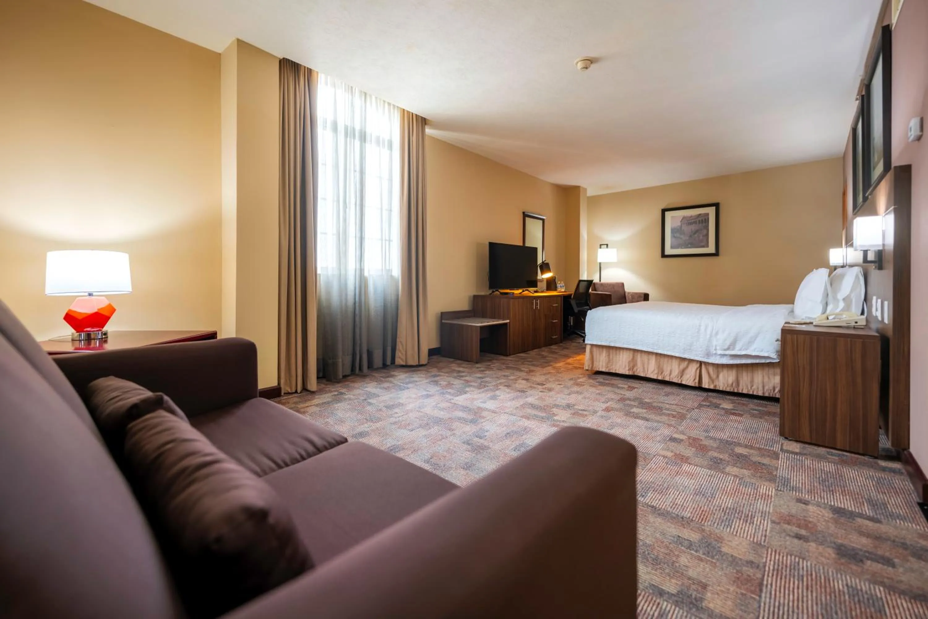 Bed in Hampton Inn Tampico Zona Dorada