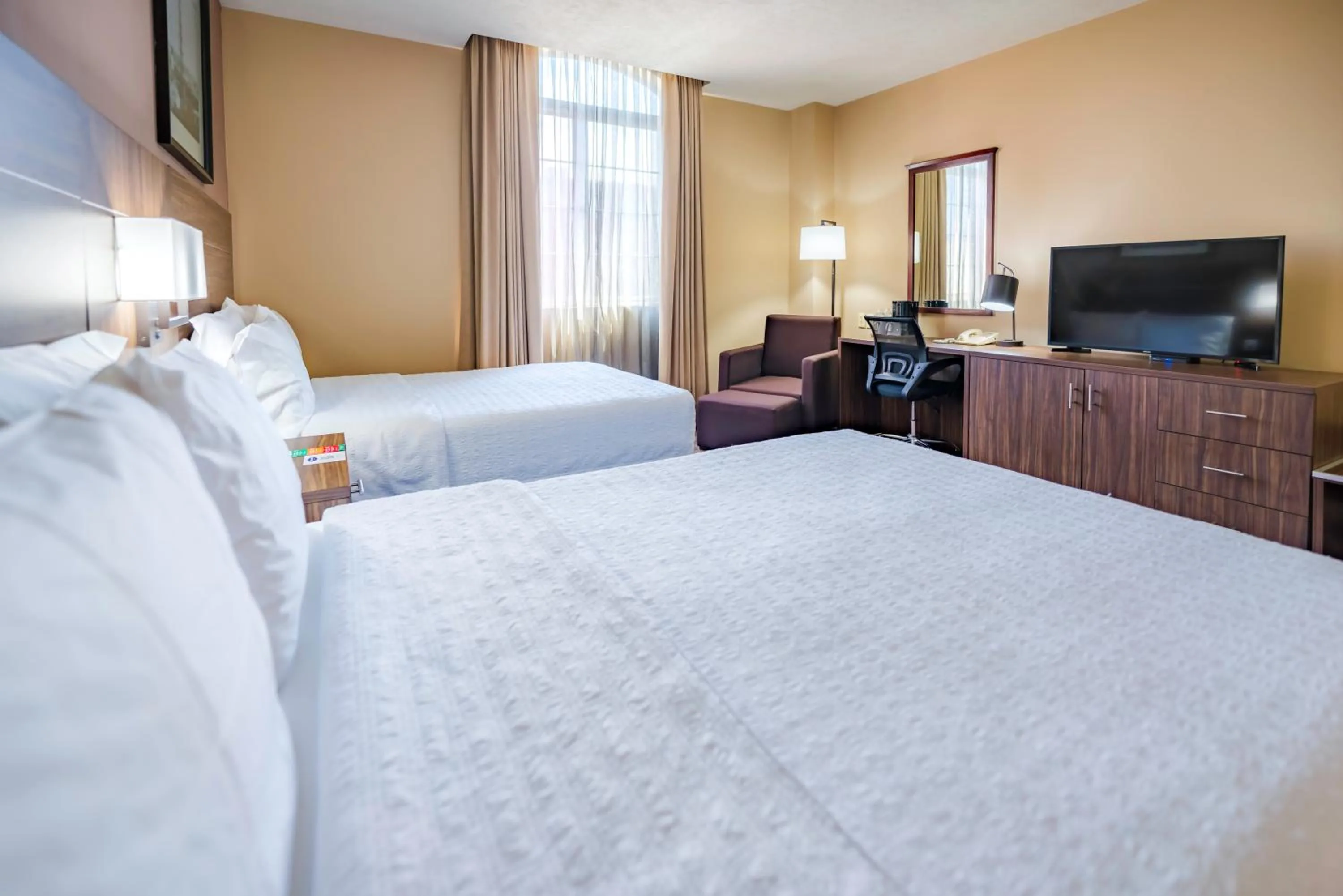 Bed in Hampton Inn Tampico Zona Dorada