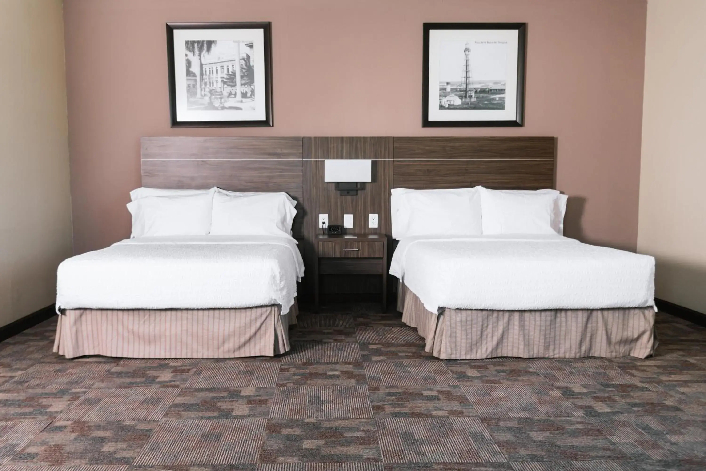 Double Room with Two Double Beds - Disability Access in Hampton Inn Tampico Zona Dorada Double Room with Two Double Beds - Disability Access in Hampton Inn Tampico Zona Dorada