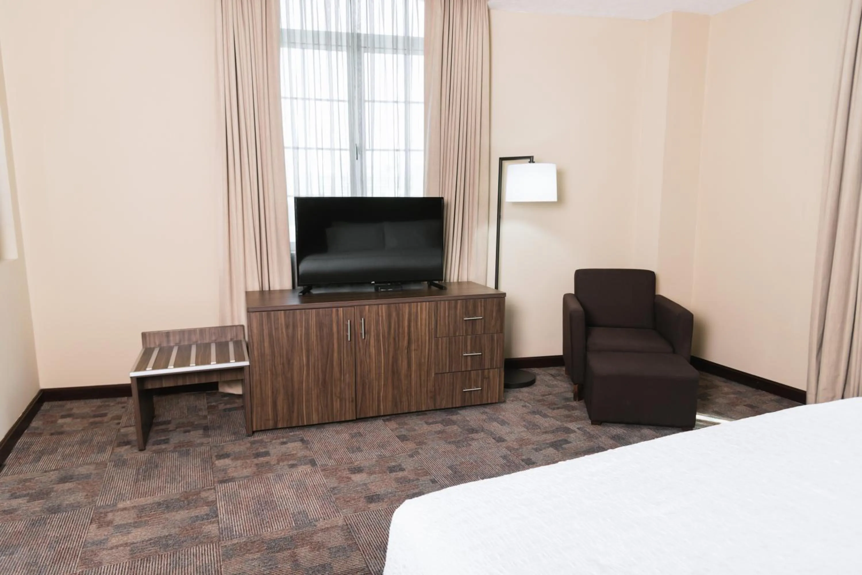 Bed in Hampton Inn Tampico Zona Dorada