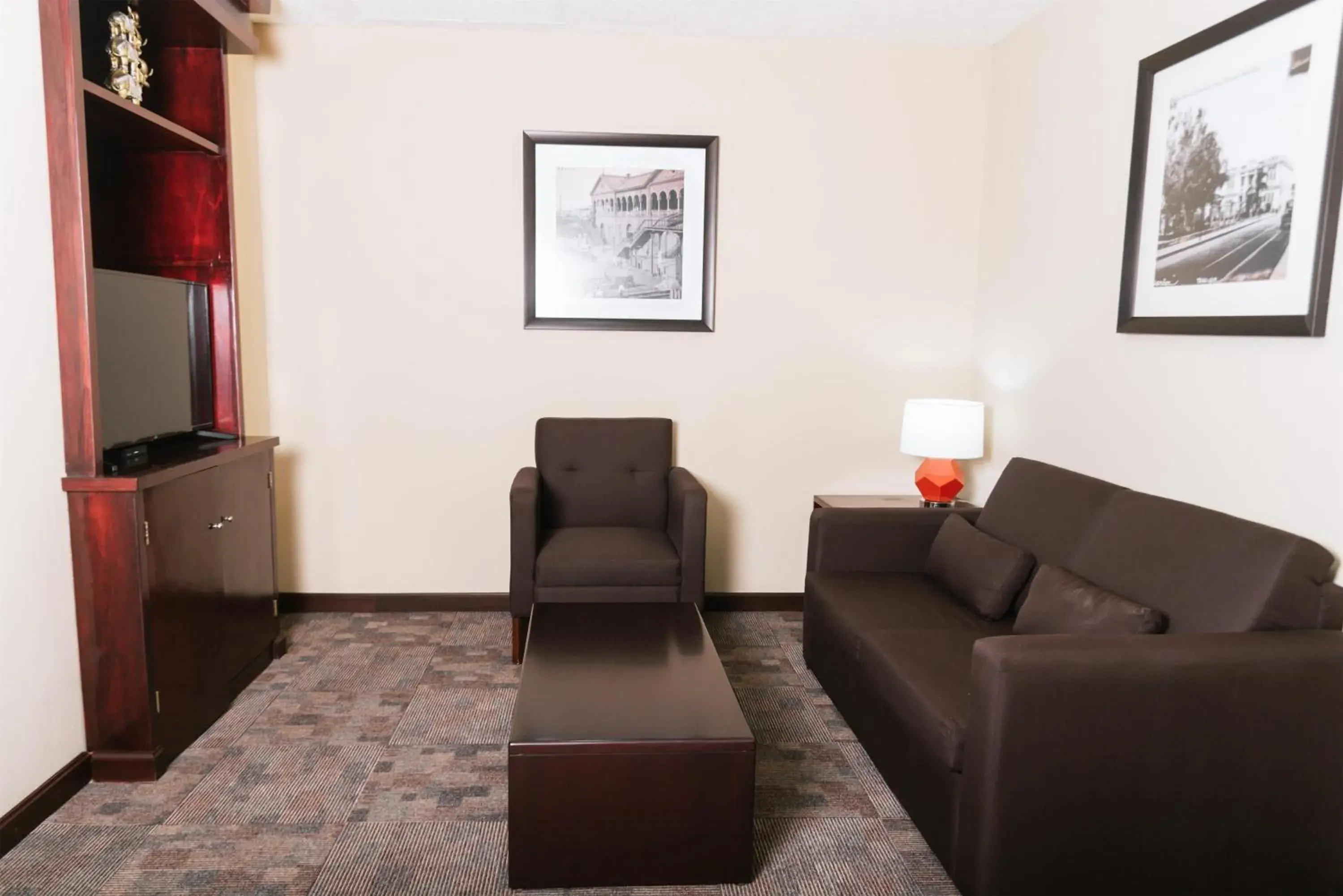 Living room in Hampton Inn Tampico Zona Dorada Living room in Hampton Inn Tampico Zona Dorada