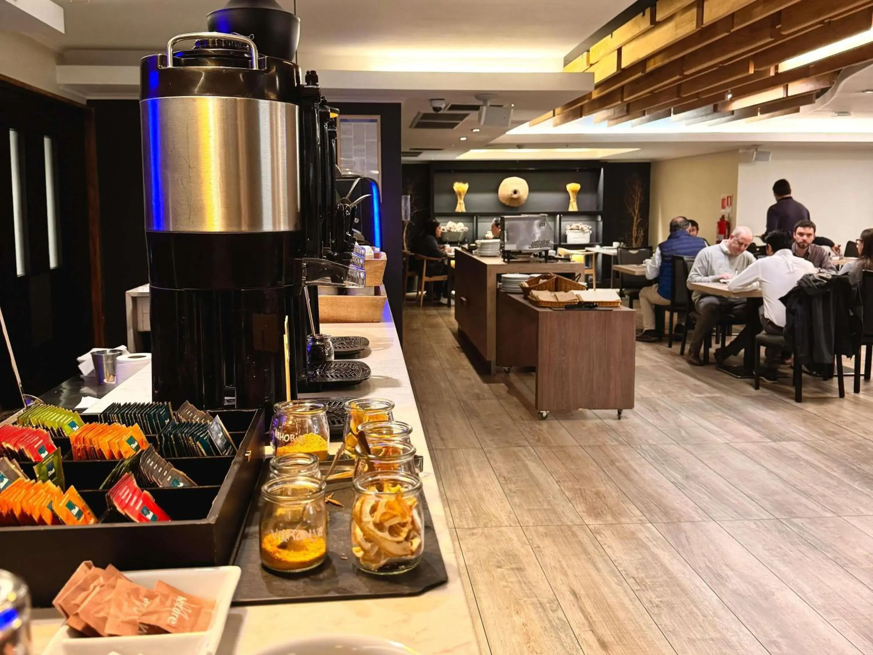 Breakfast in Mercure Concepcion Breakfast in Mercure Concepcion