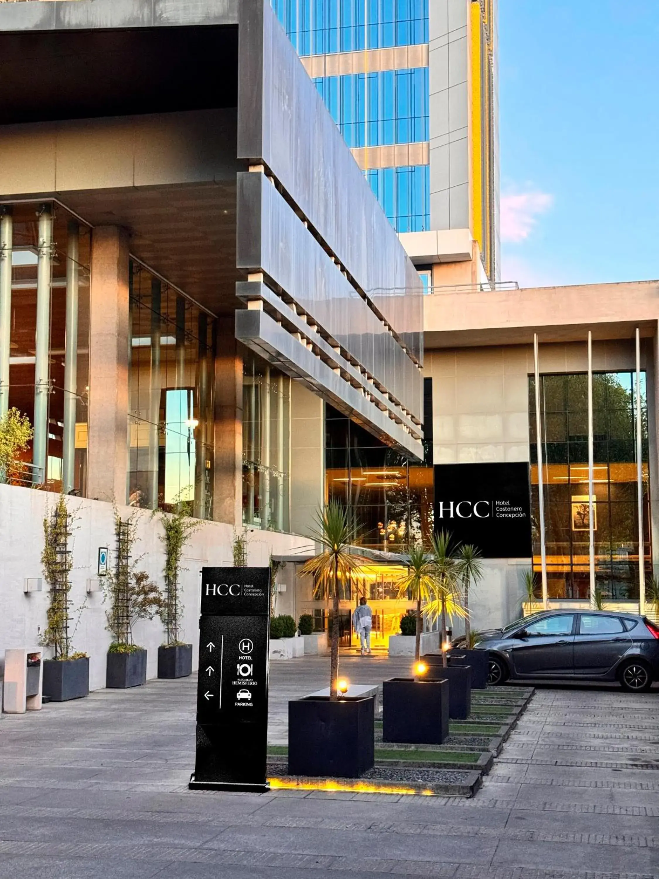 Property building in Hotel Costanera Concepcion Property building in Hotel Costanera Concepcion