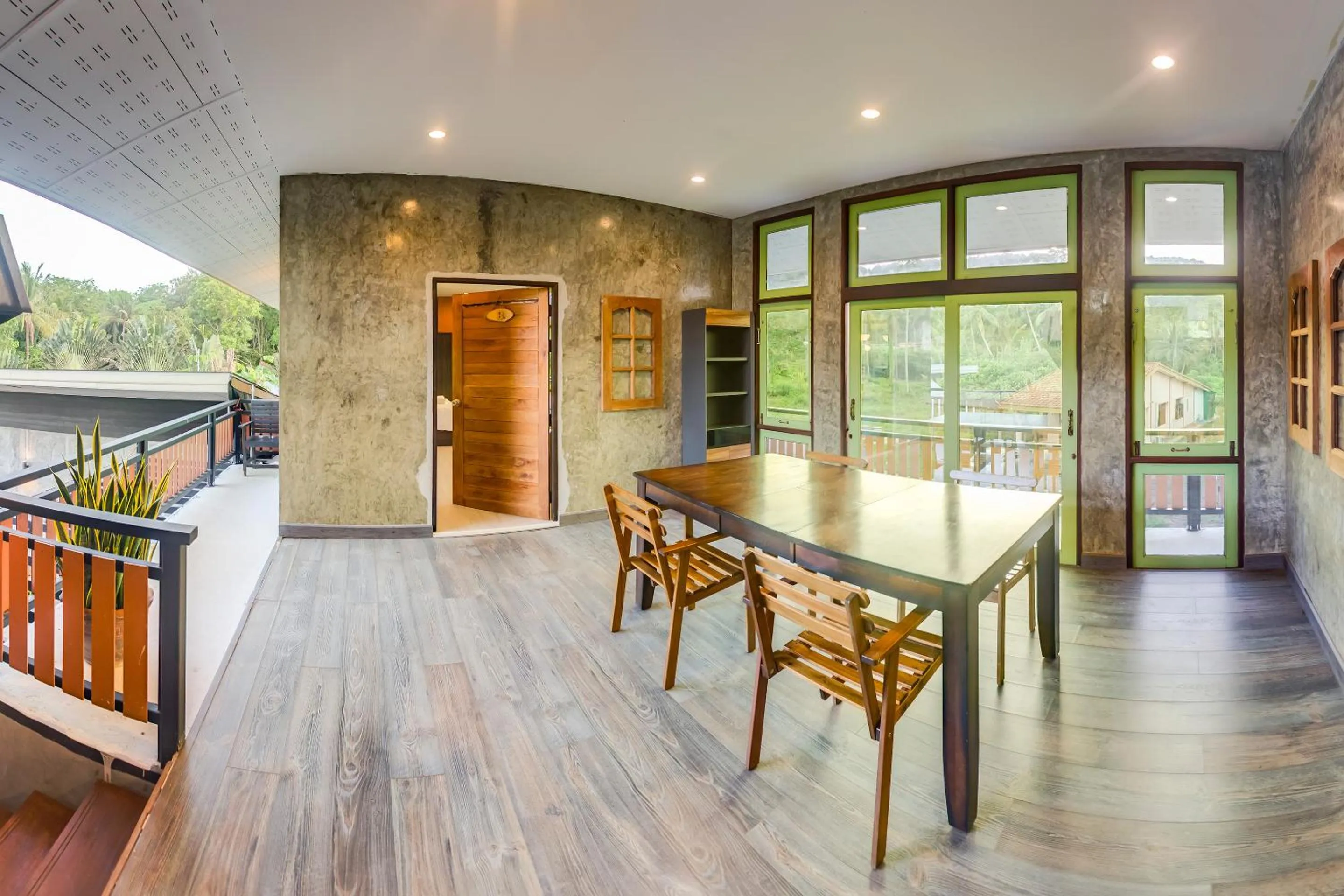 Balcony/Terrace in Tonmai Suites