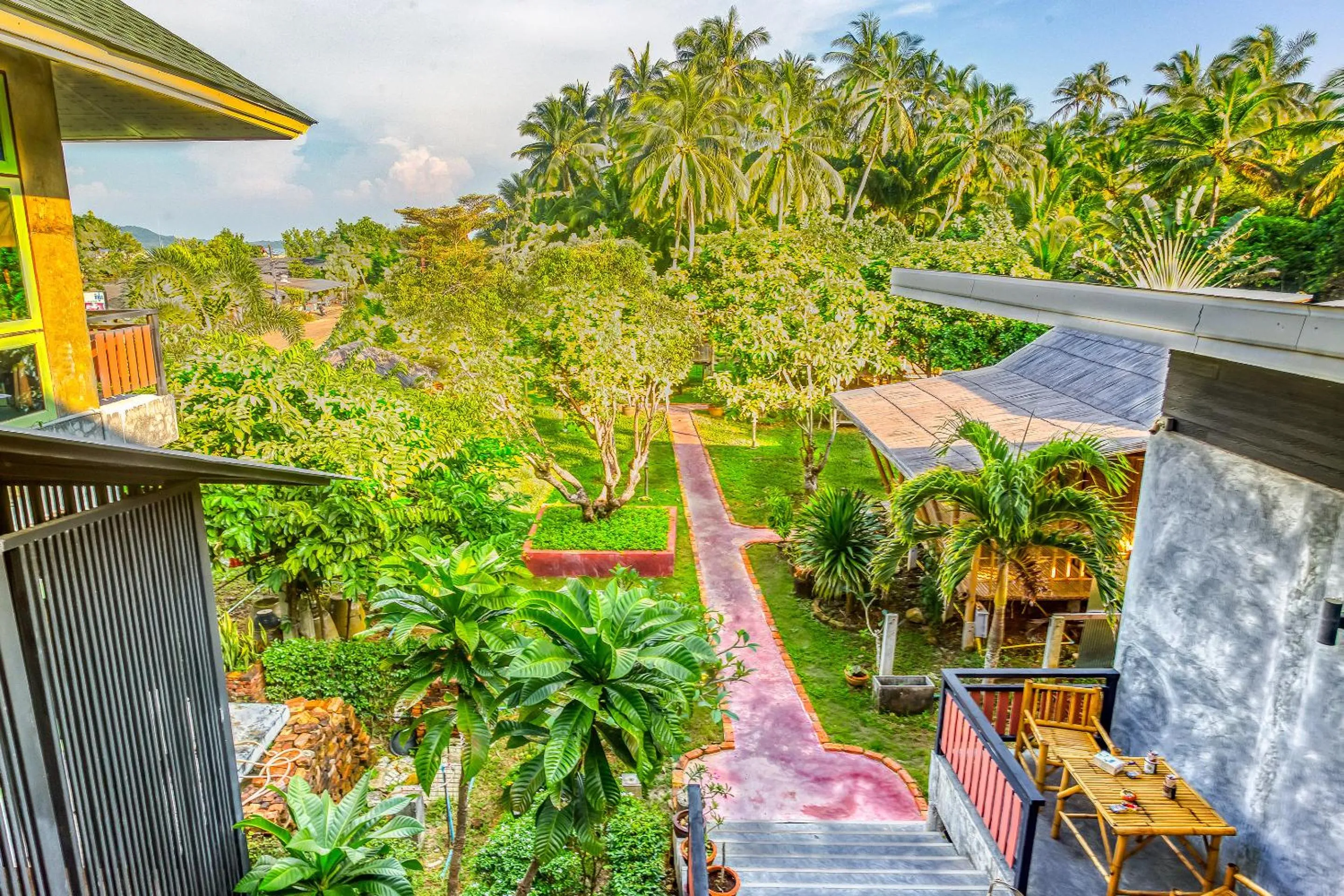 Patio in Tonmai Suites
