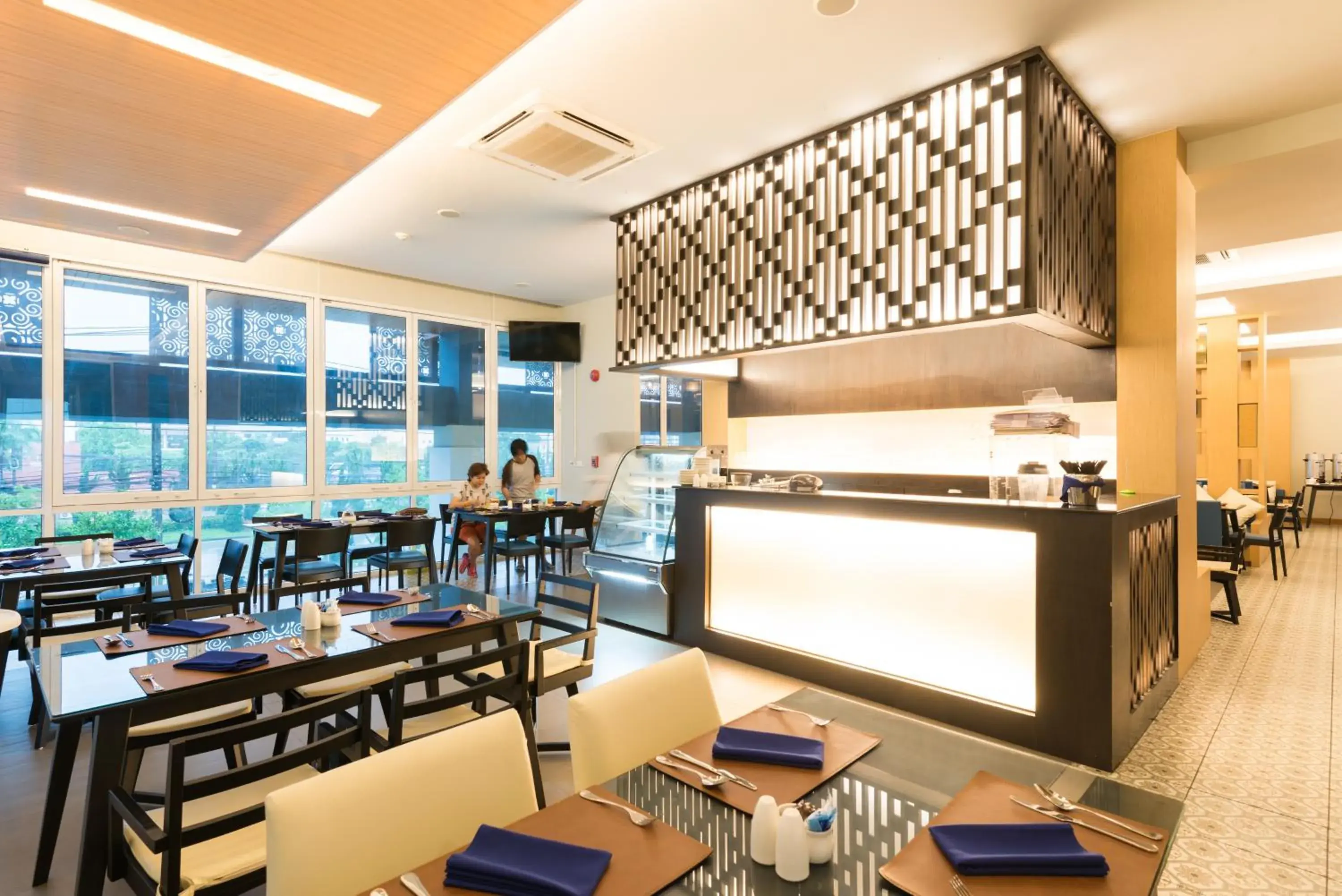 Restaurant/places to eat in Grand Vista Hotel Chiangrai Restaurant/places to eat in Grand Vista Hotel Chiangrai