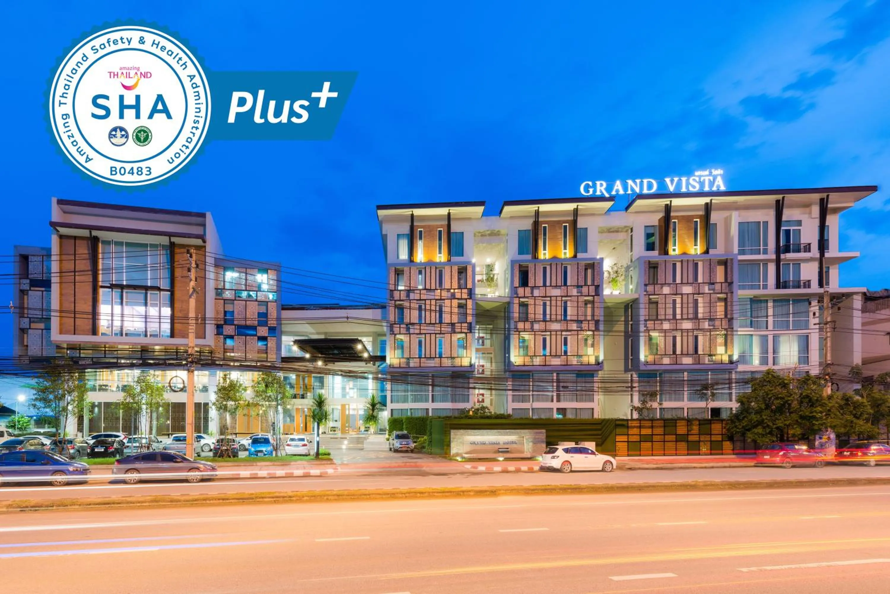 Property building in Grand Vista Hotel Chiangrai