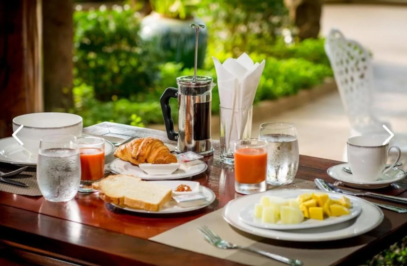 Breakfast in Villa Ang Thong