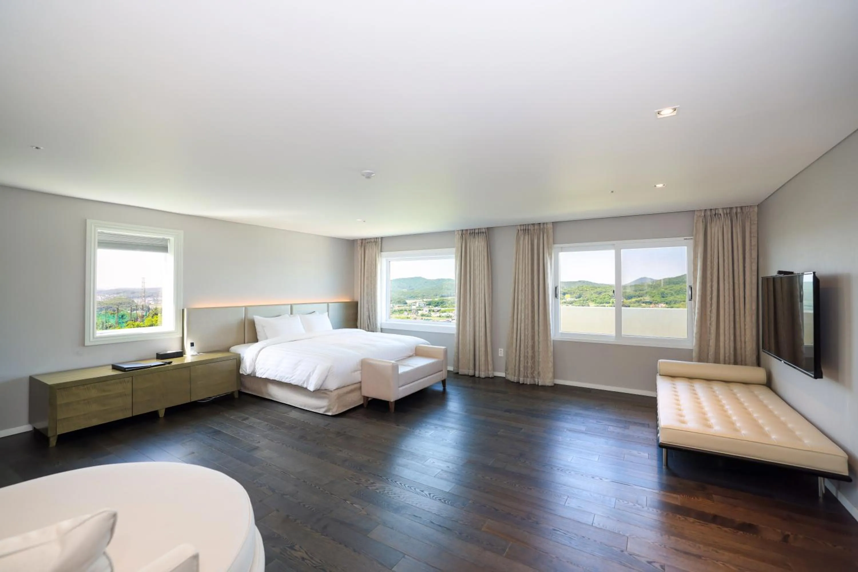 TV and multimedia, Bed in La Vie Dor Hotel and Resort, Trademark Collection by Wyndham