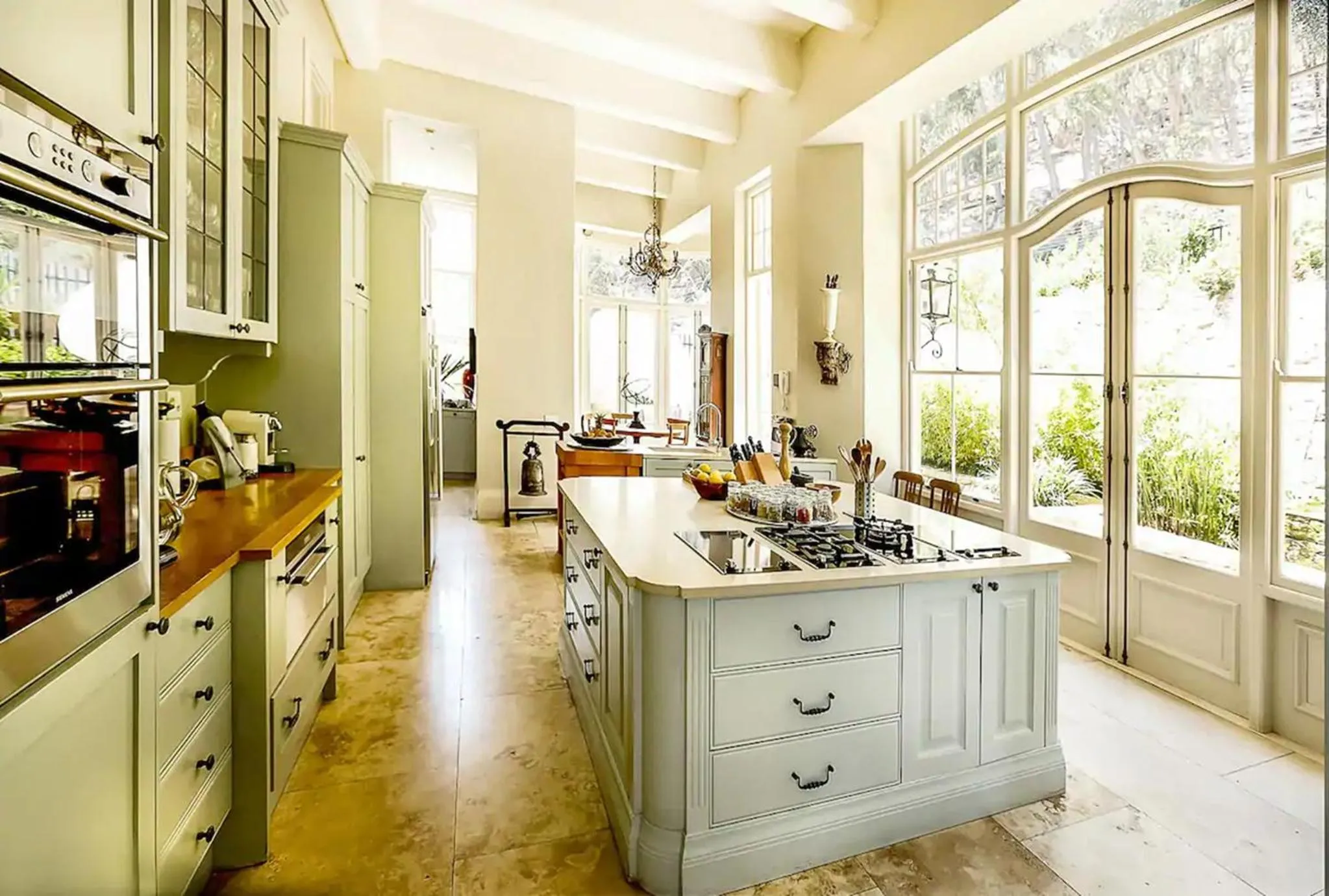 Kitchen or kitchenette in 21 Nettleton Boutique Hotel & Luxury Residence