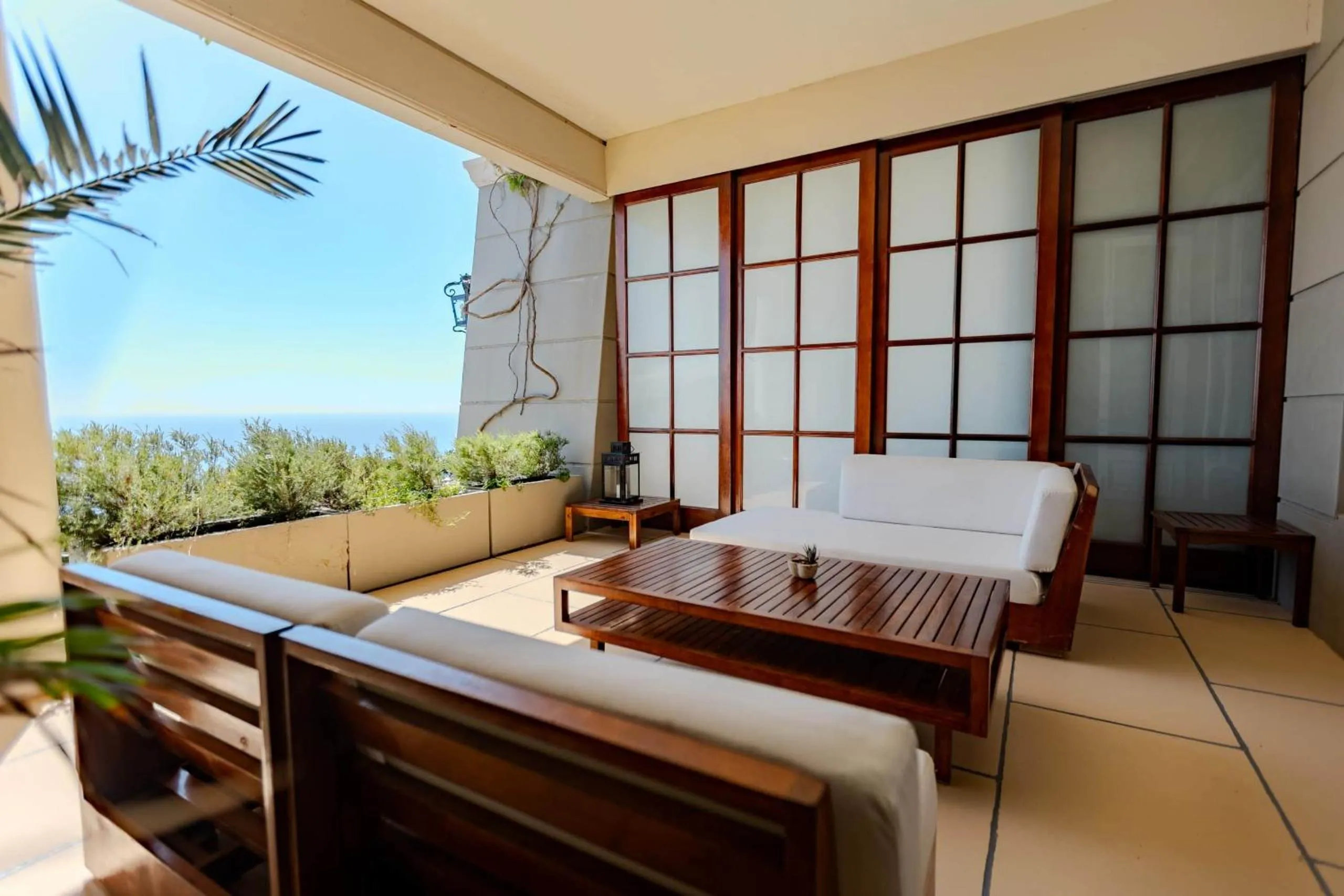 Patio, Bed in 21 Nettleton Boutique Hotel & Luxury Residence