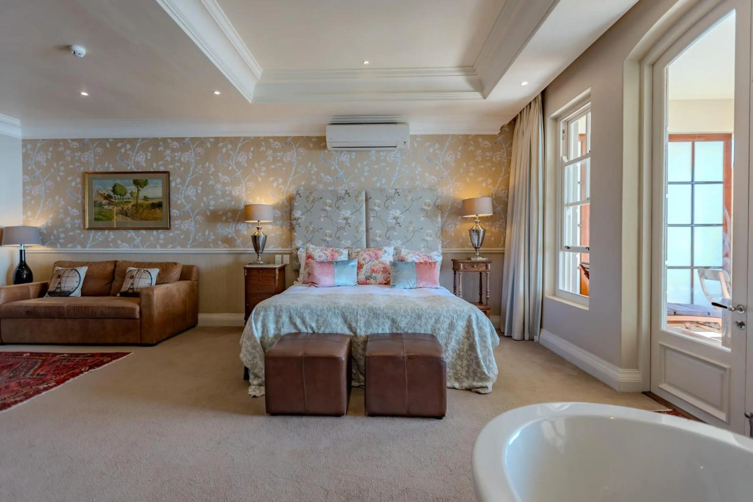 Bed in 21 Nettleton Boutique Hotel & Luxury Residence