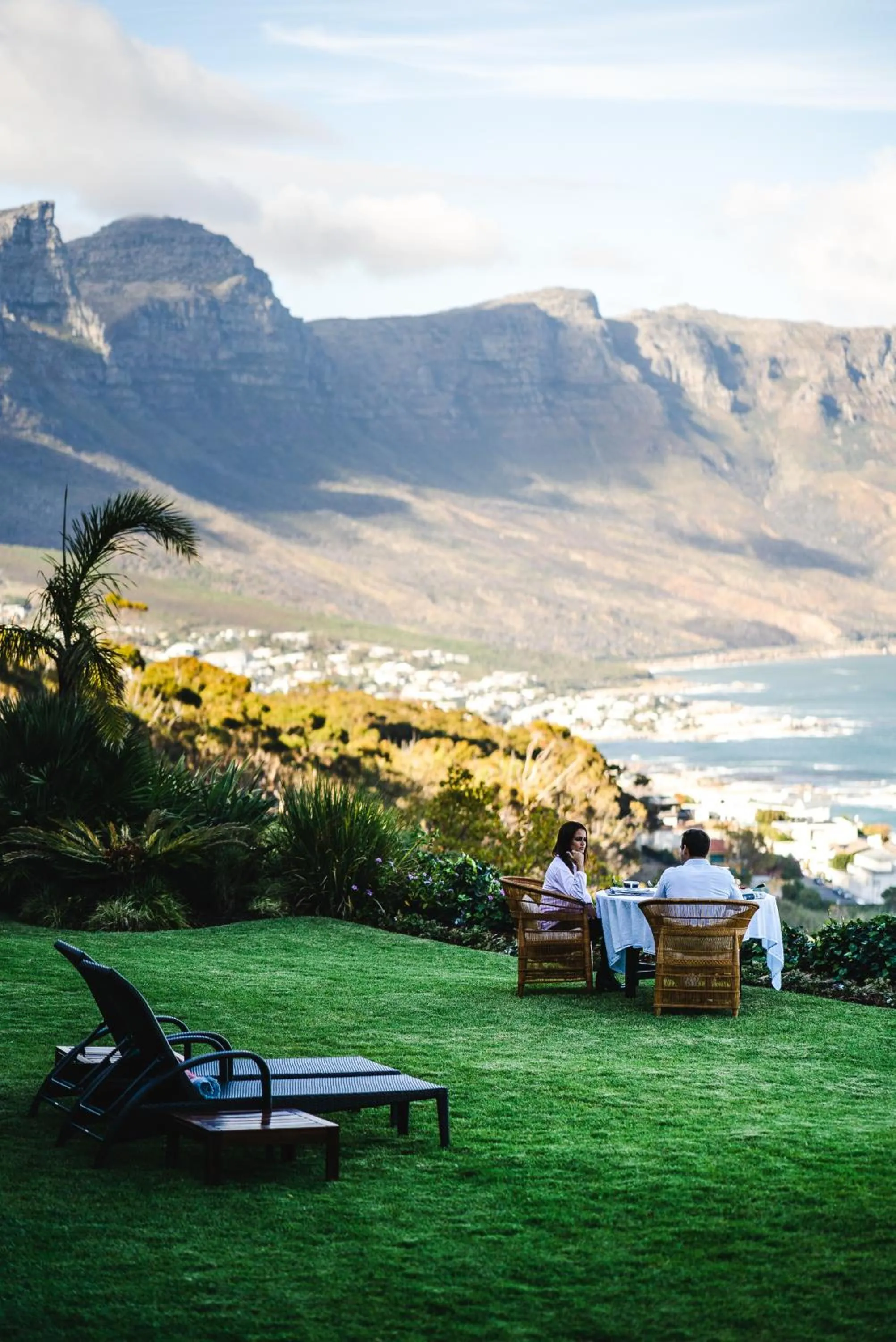 Restaurant/places to eat in 21 Nettleton Boutique Hotel & Luxury Residence