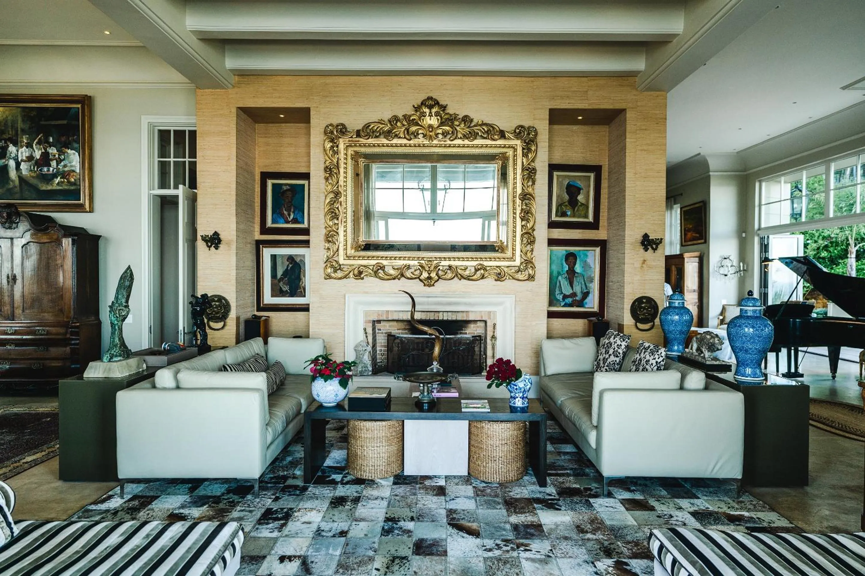 Communal lounge/ TV room in 21 Nettleton Boutique Hotel & Luxury Residence