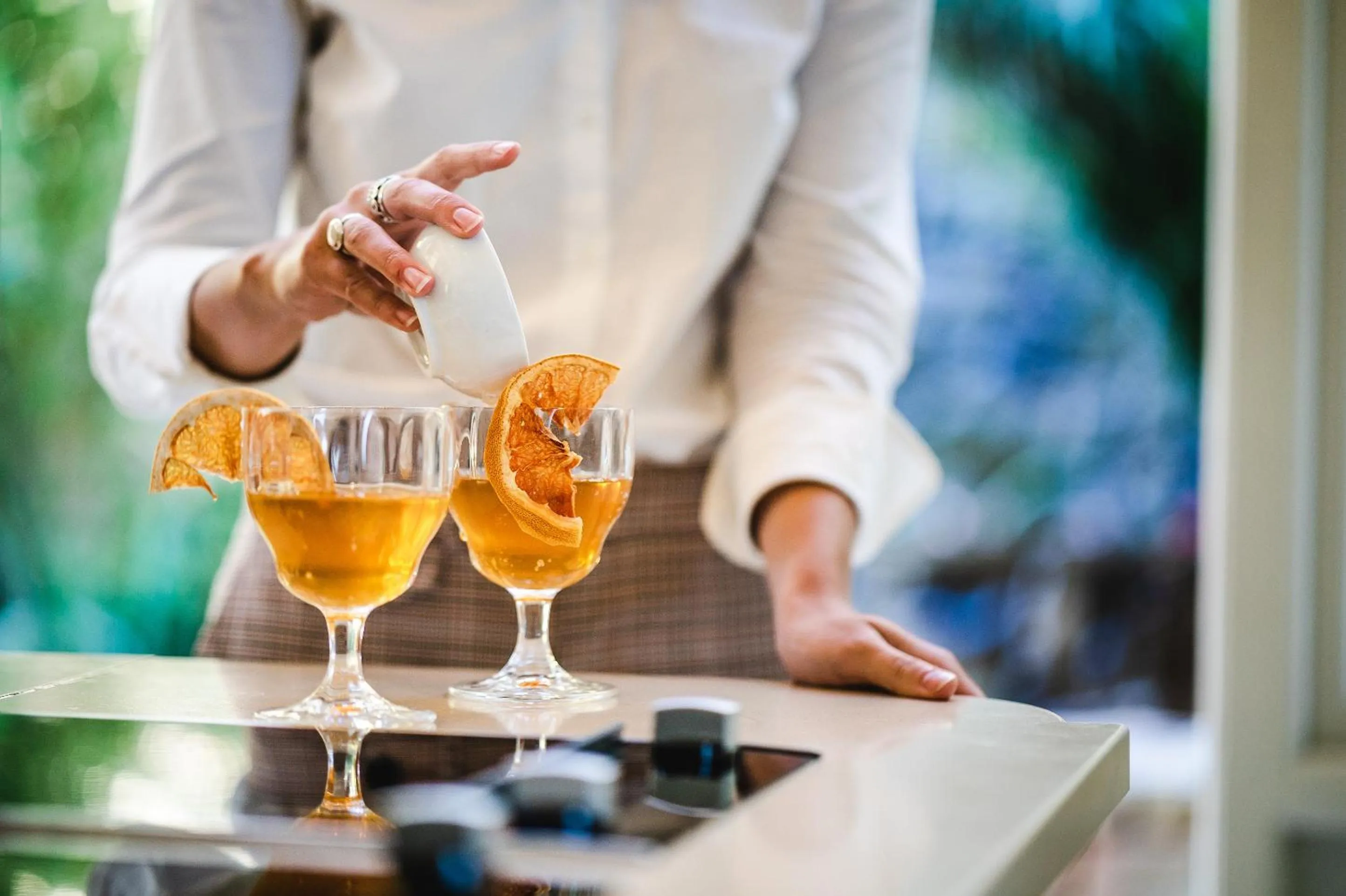 Alcoholic drinks in 21 Nettleton Boutique Hotel & Luxury Residence