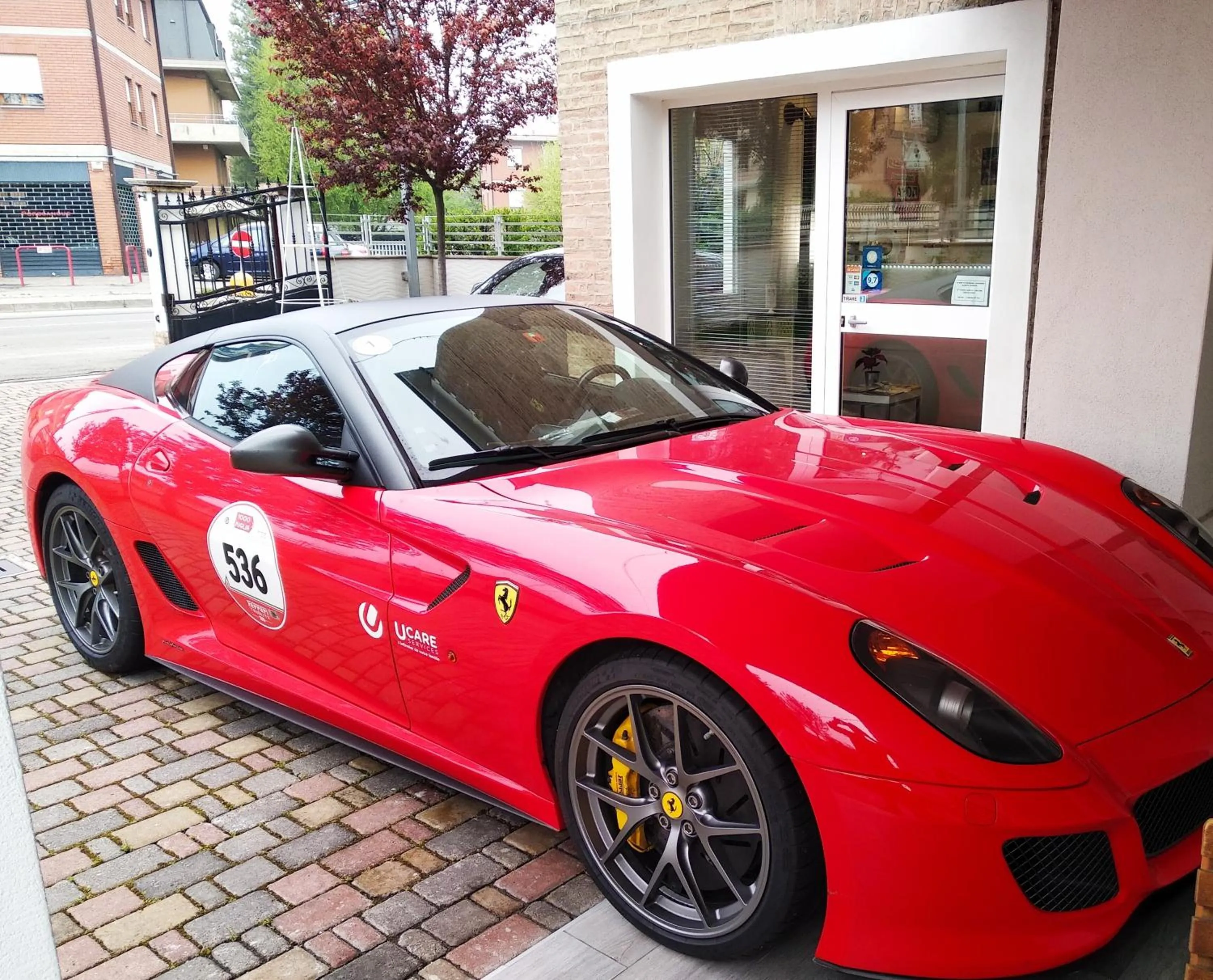 Parking in H5-5H Luxury Room