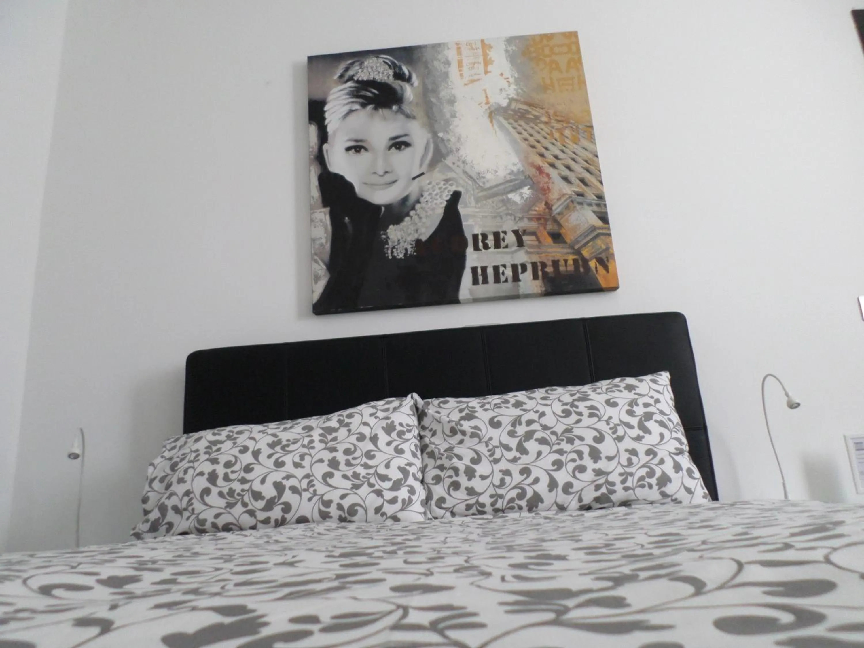 Decorative detail, Bed in H5-5H Luxury Room