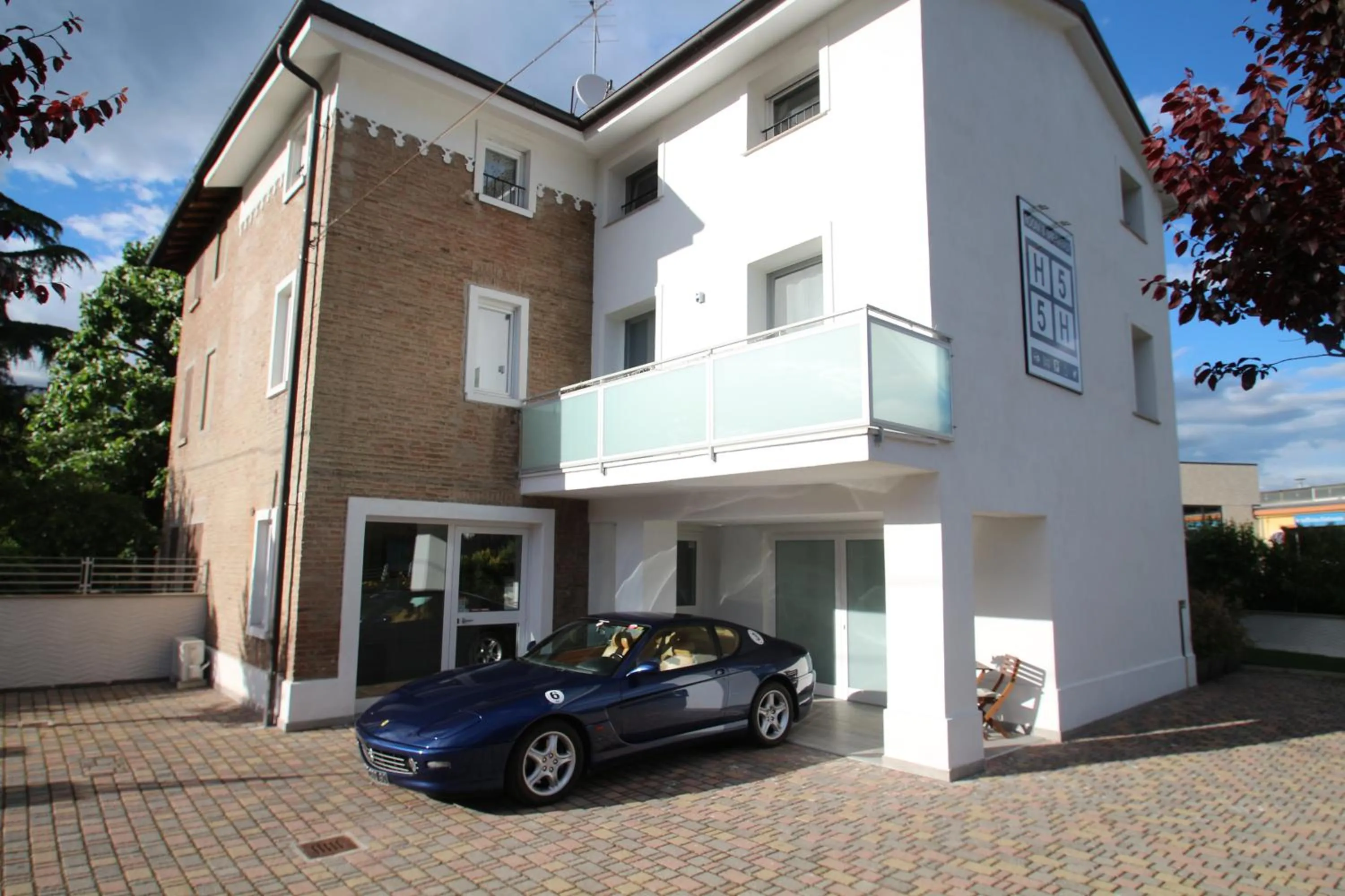 Other in H5-5H Luxury Room