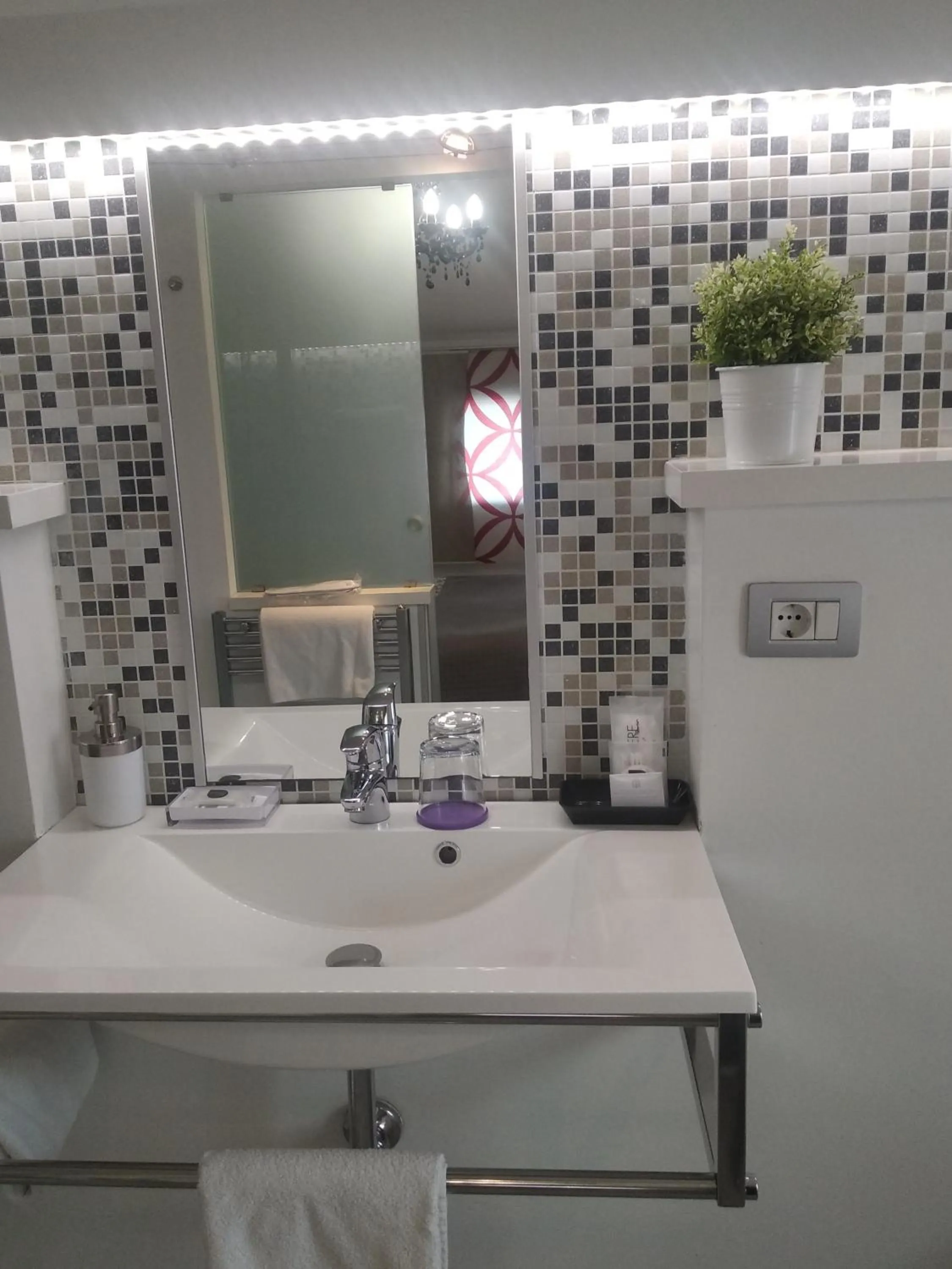 Bathroom in H5-5H Luxury Room