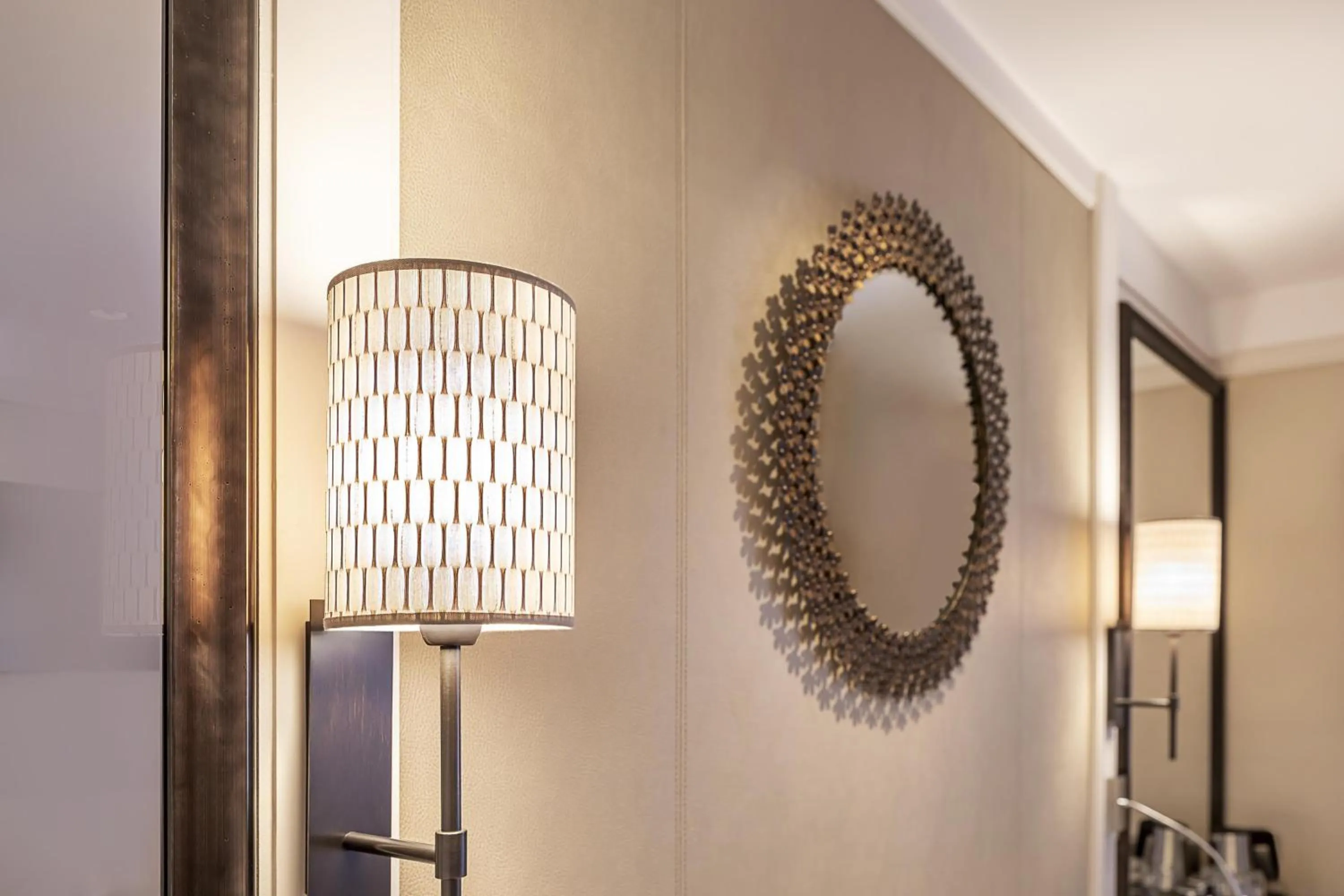 Bedroom in Best Western Plus Hotel Sydney Opera