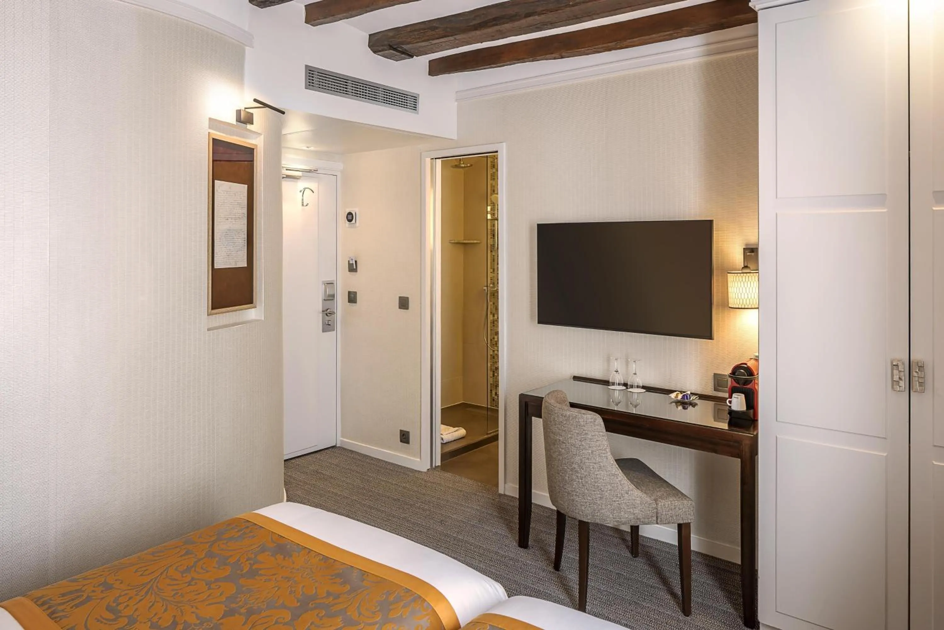 Bedroom, Bed in Best Western Plus Hotel Sydney Opera