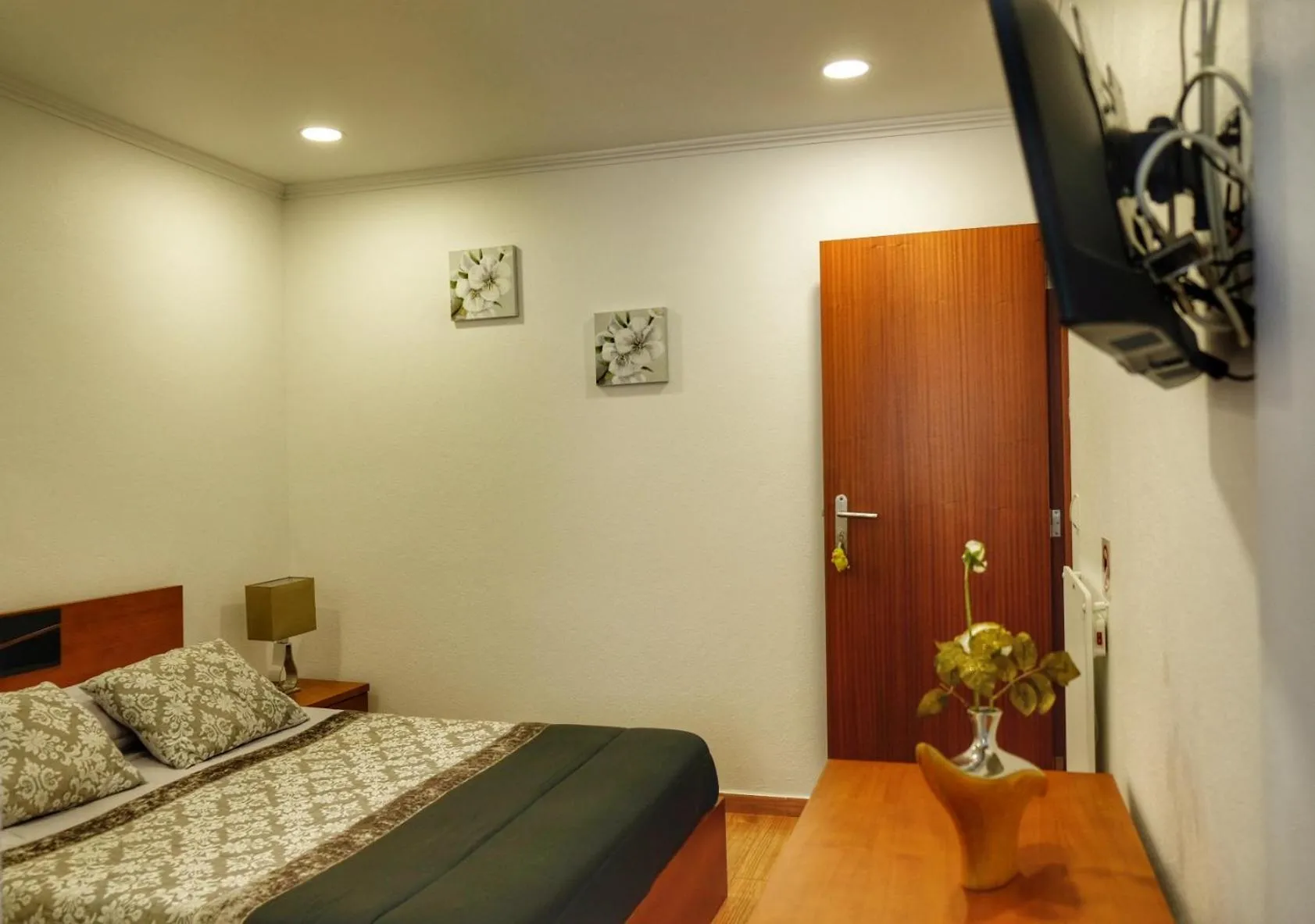 Double Room with Terrace in Vale dos Encantos