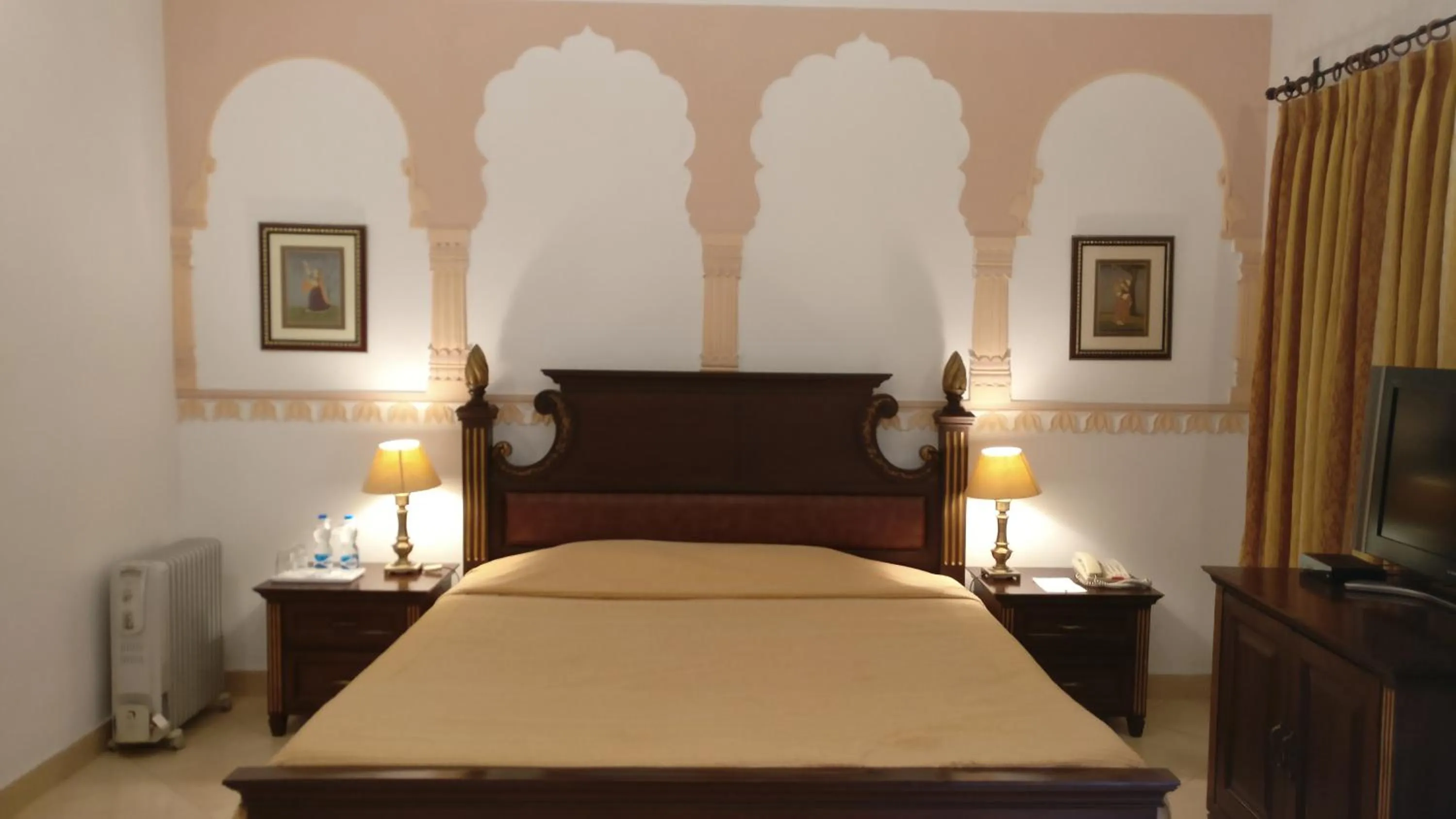 Bed in Welcomhotel by ITC Hotels, Fort & Dunes, Khimsar