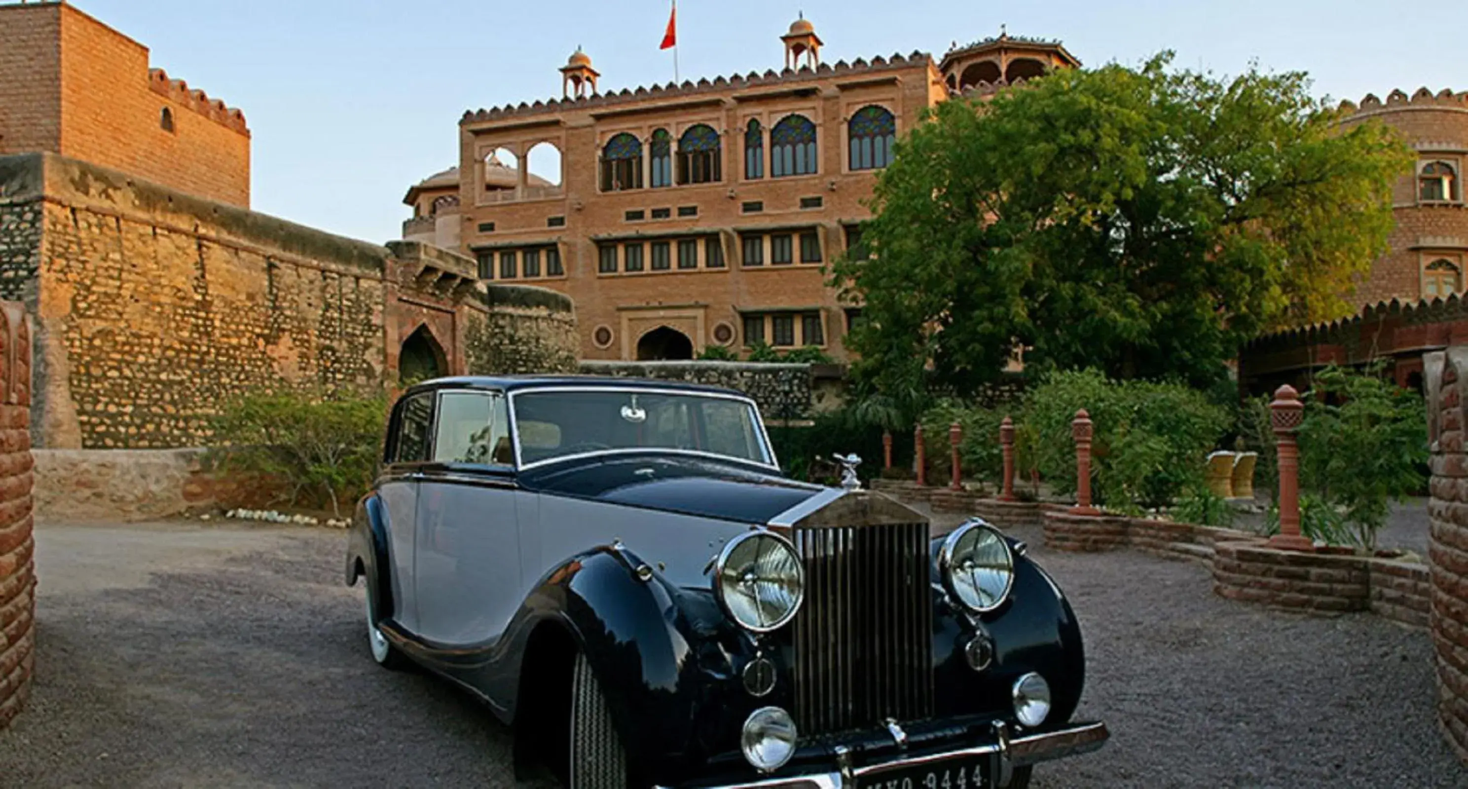 Facade/entrance in Welcomhotel by ITC Hotels, Fort & Dunes, Khimsar Facade/entrance in Welcomhotel by ITC Hotels, Fort & Dunes, Khimsar