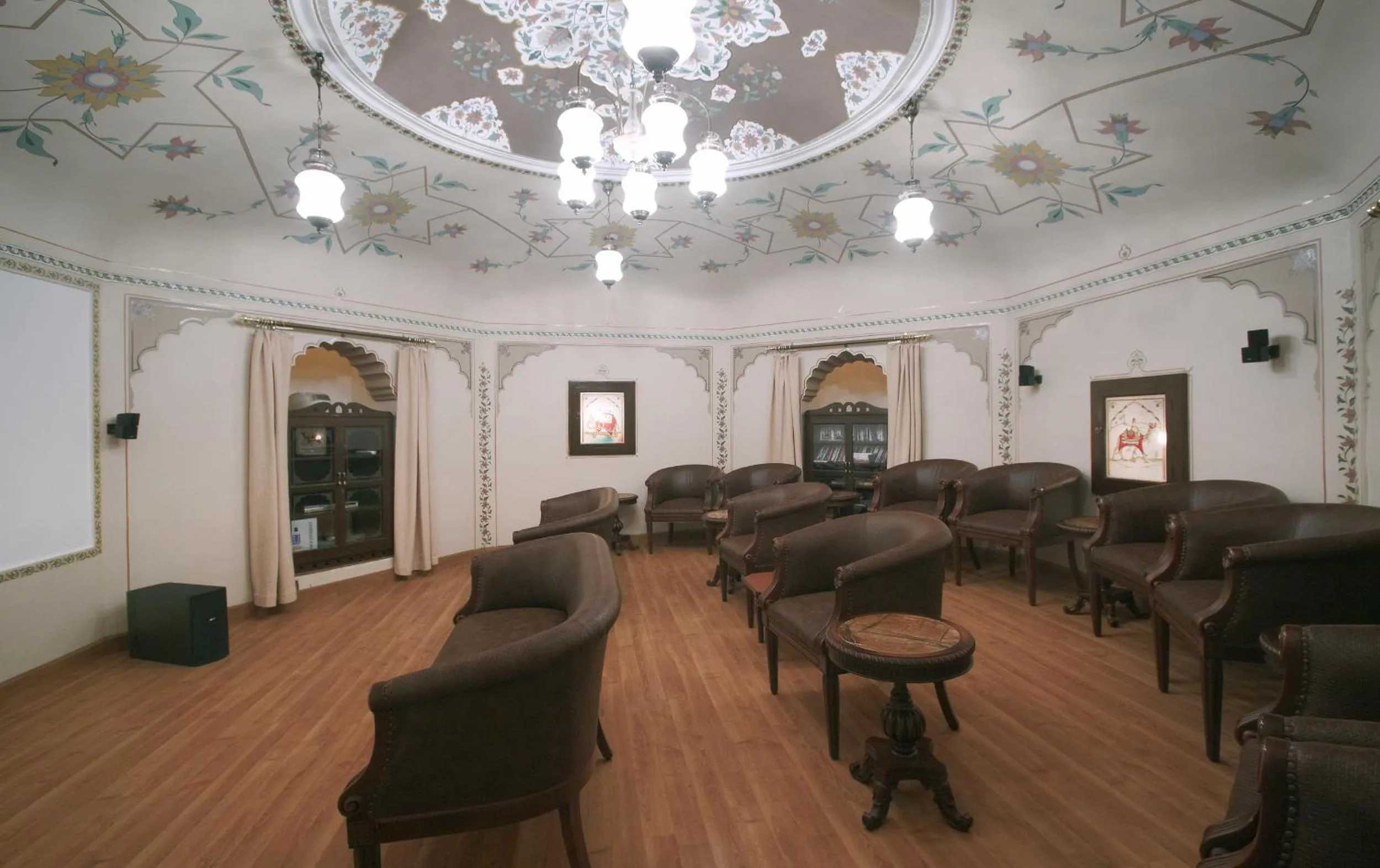 Communal lounge/ TV room in Welcomhotel by ITC Hotels, Fort & Dunes, Khimsar