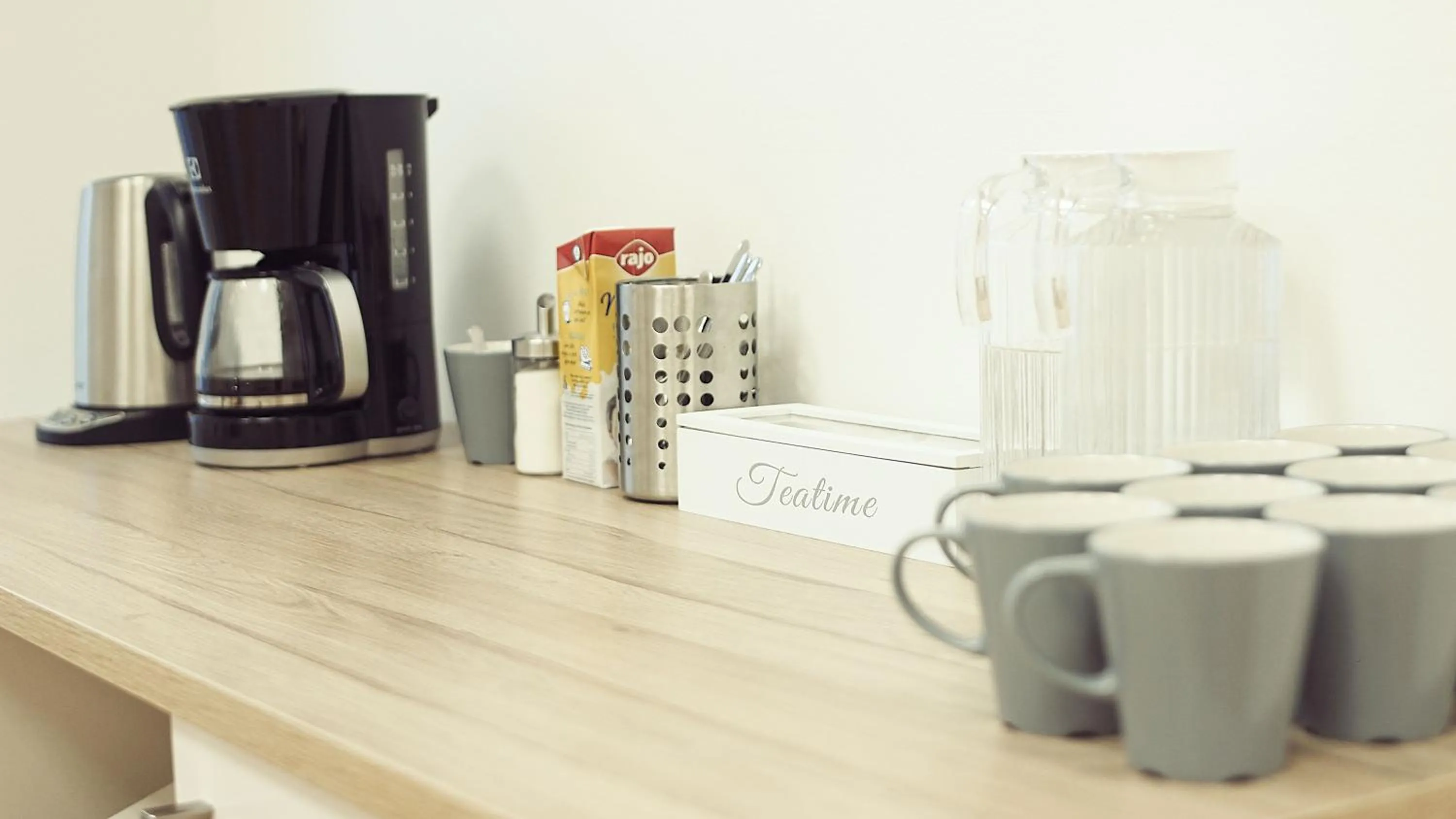 Communal lounge/ TV room in Hostel Folks