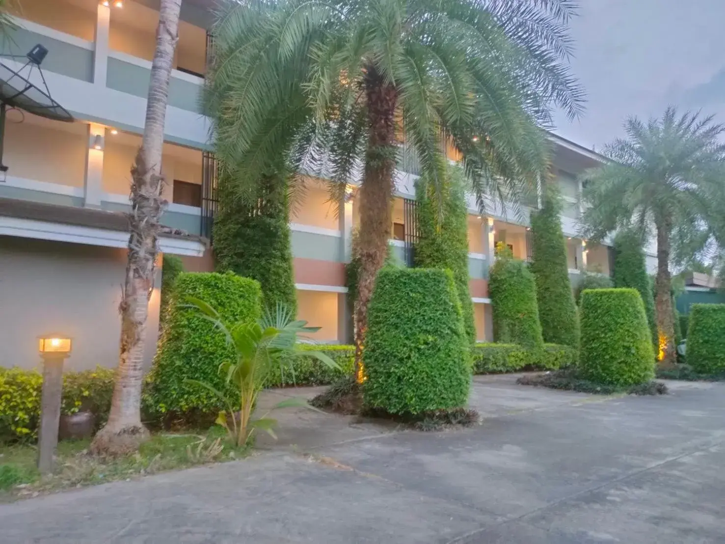 Property building in Evergreen Resort Chanthaburi Property building in Evergreen Resort Chanthaburi