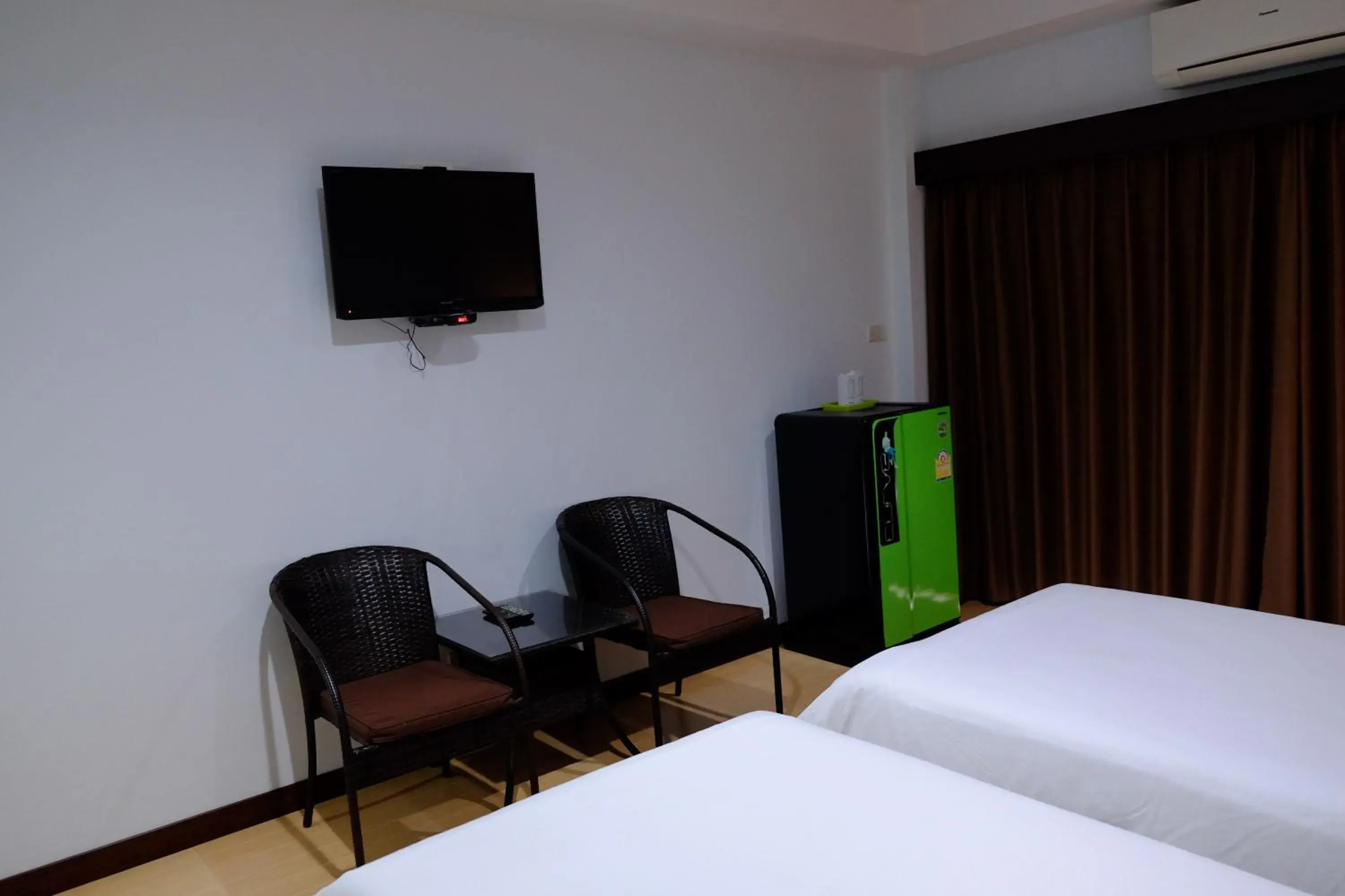 TV and multimedia, Bed in Evergreen Resort Chanthaburi TV and multimedia, Bed in Evergreen Resort Chanthaburi