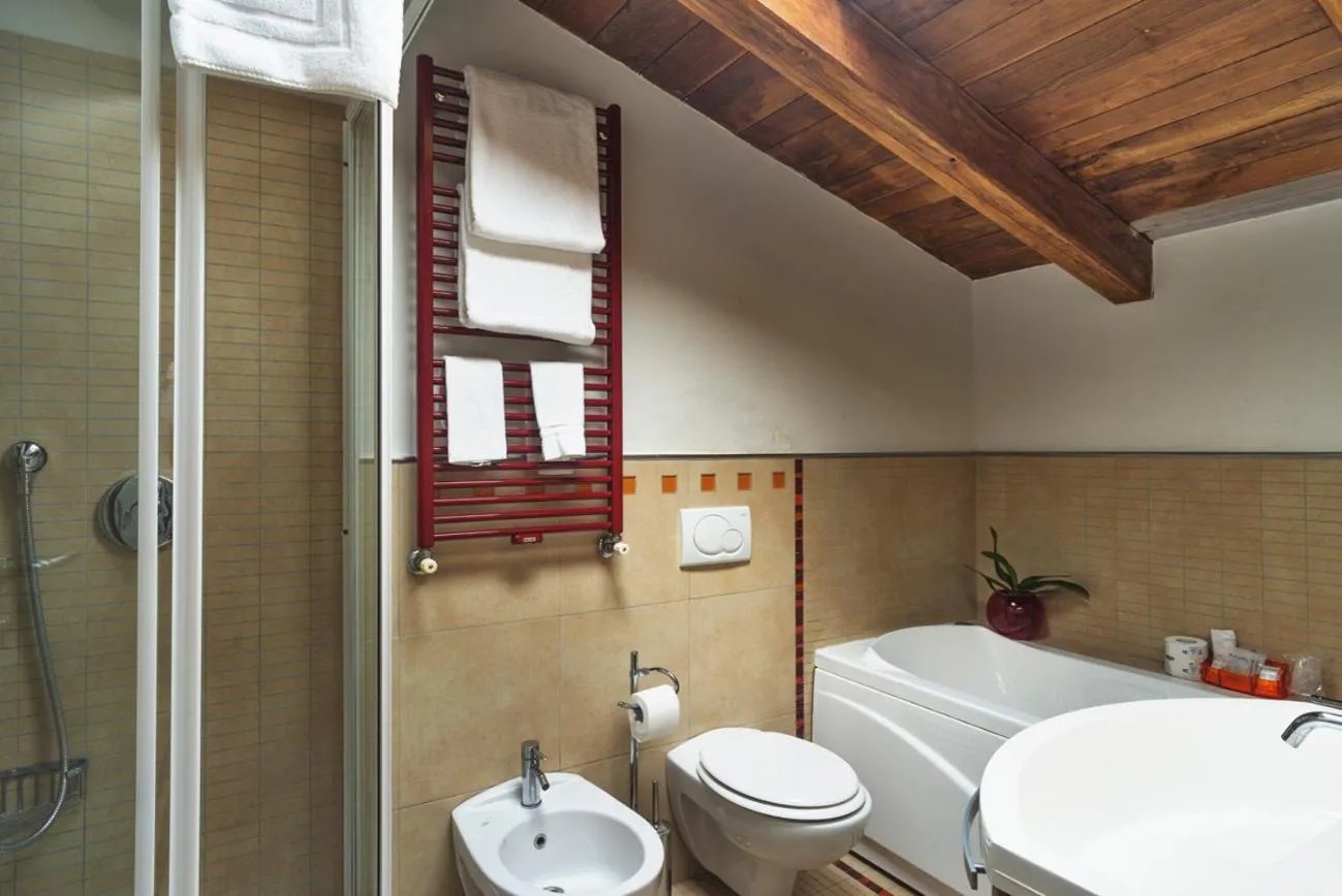 Bathroom in Etruria Relais and Wine