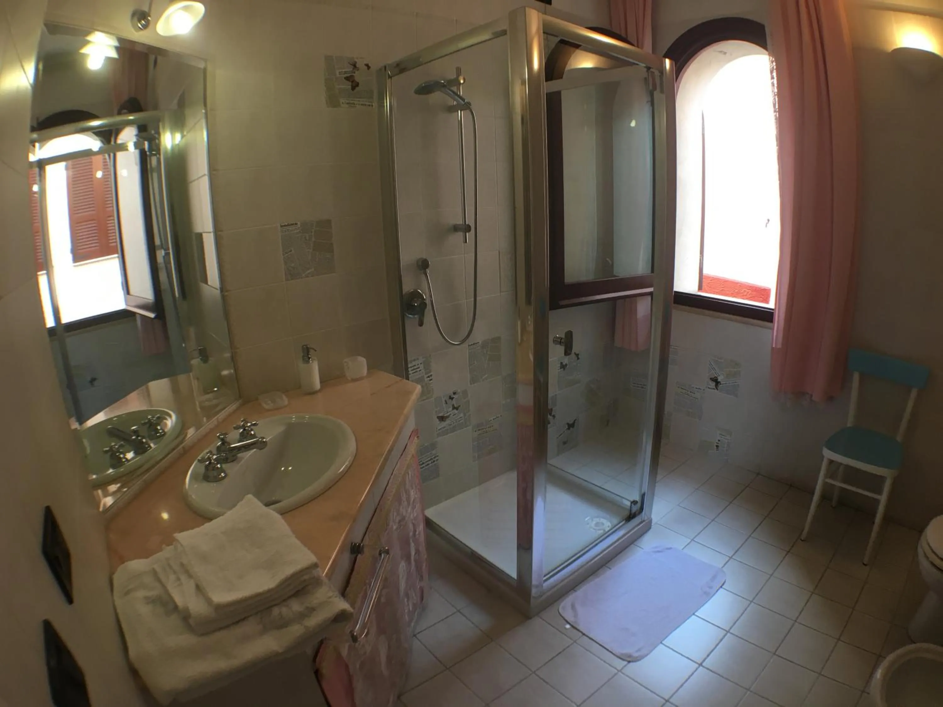 Shower in Corte Arrubia