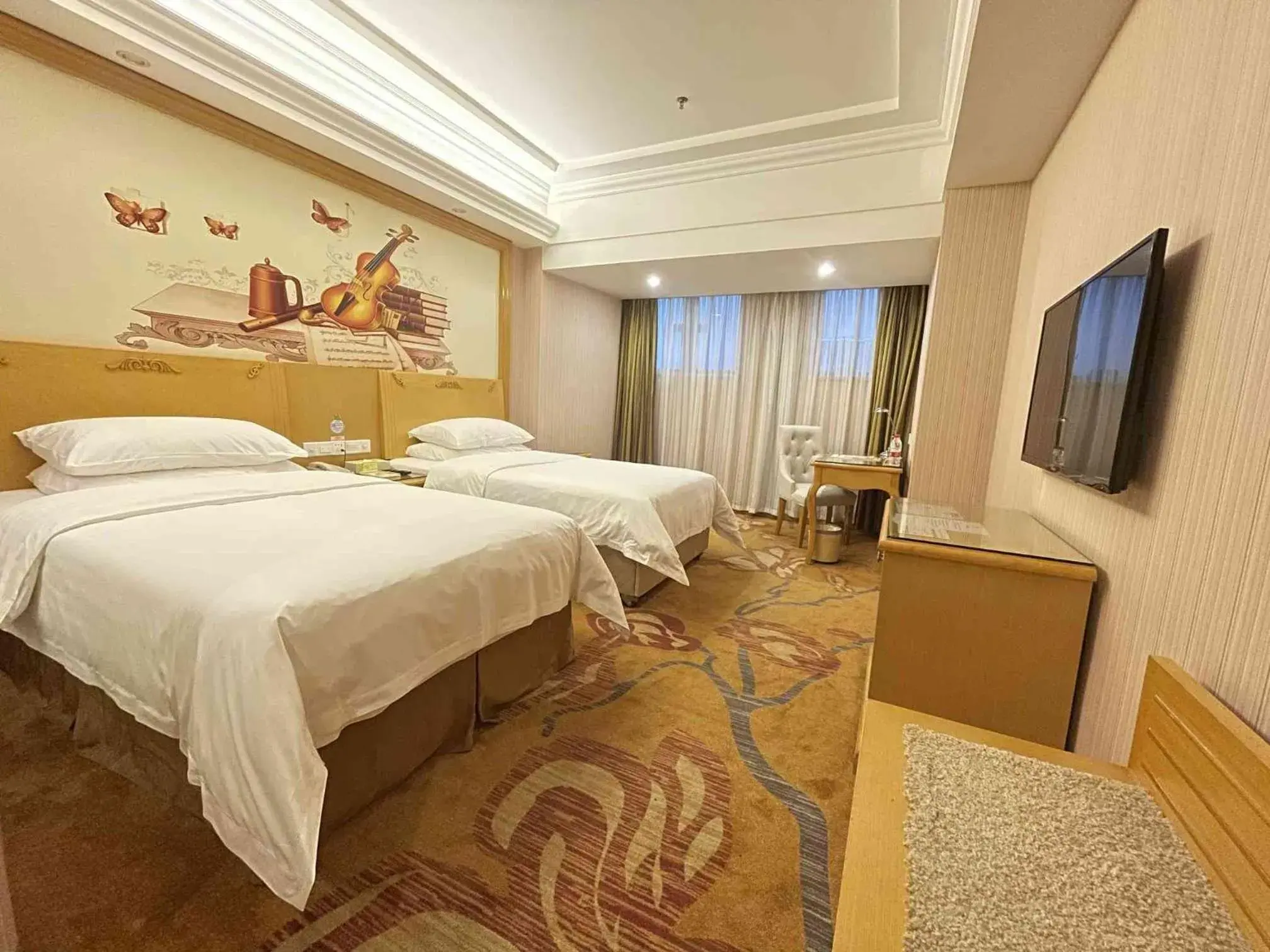 Bed in Vienna Hotel Dongguan Shatian Humen Port Bed in Vienna Hotel Dongguan Shatian Humen Port