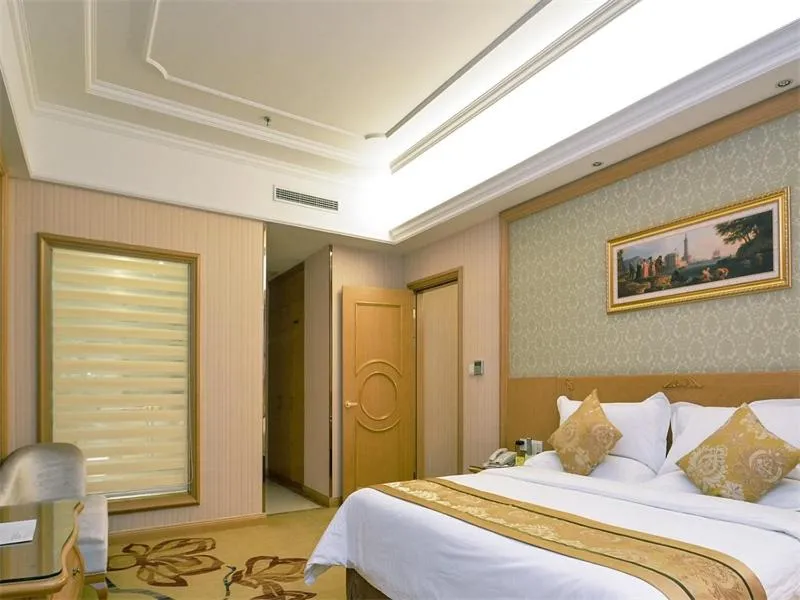 Bed in Vienna International Hotel Donglin Road