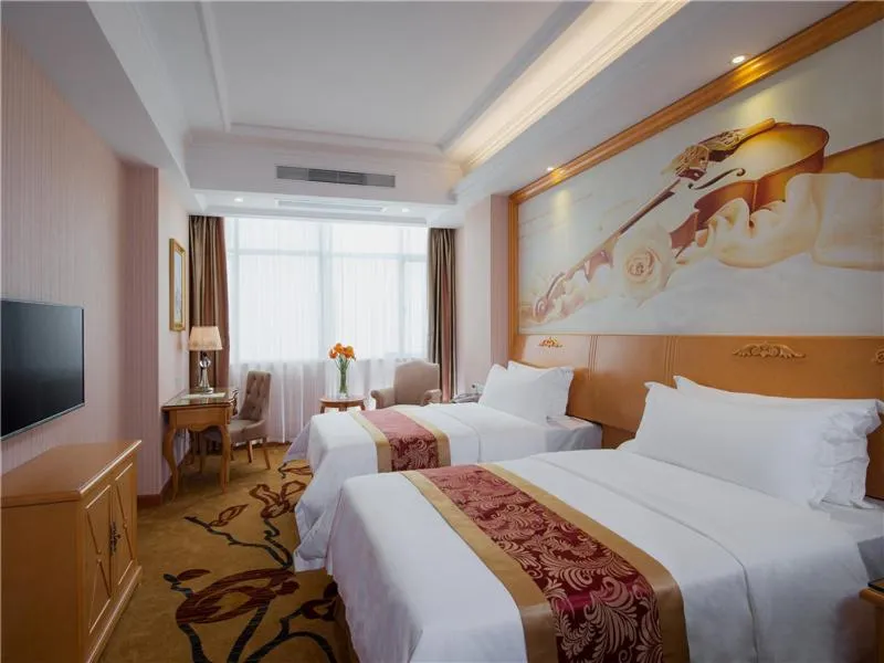Bed in Vienna Hotel Tianbao Road